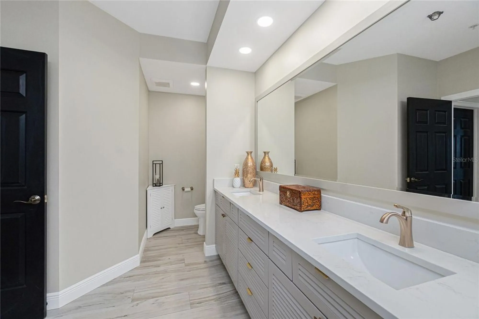 Property Slideshow image 28 of 65 | 3313 sunset key cir 701, Punta Gorda, FL, 33955