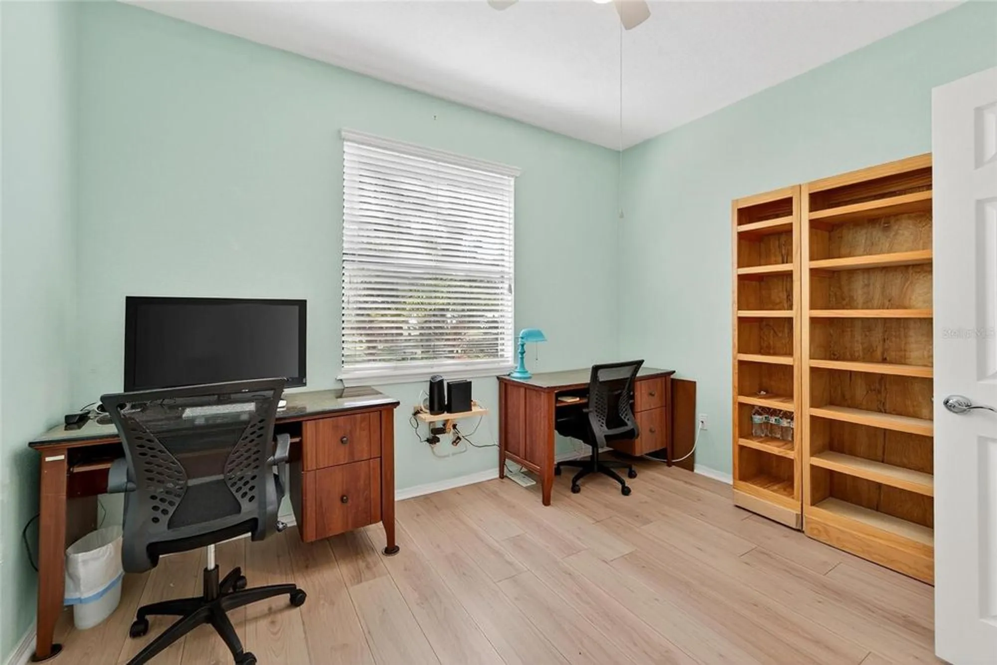 Property Slideshow image 38 of 72 | 420 cedar falls dr, Apollo Beach, FL, 33572