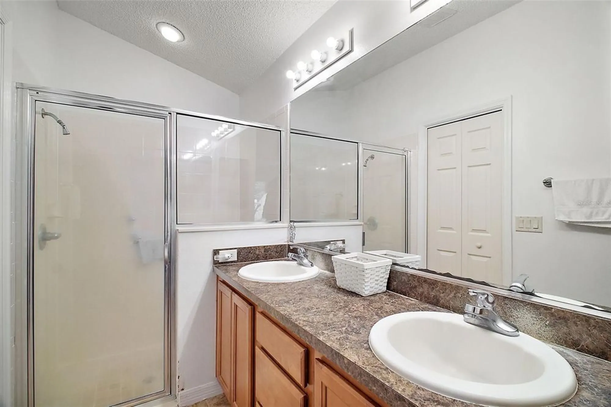 Property Slideshow image 24 of 30 | 2378 ridgeway ct, The Villages, FL, 32162