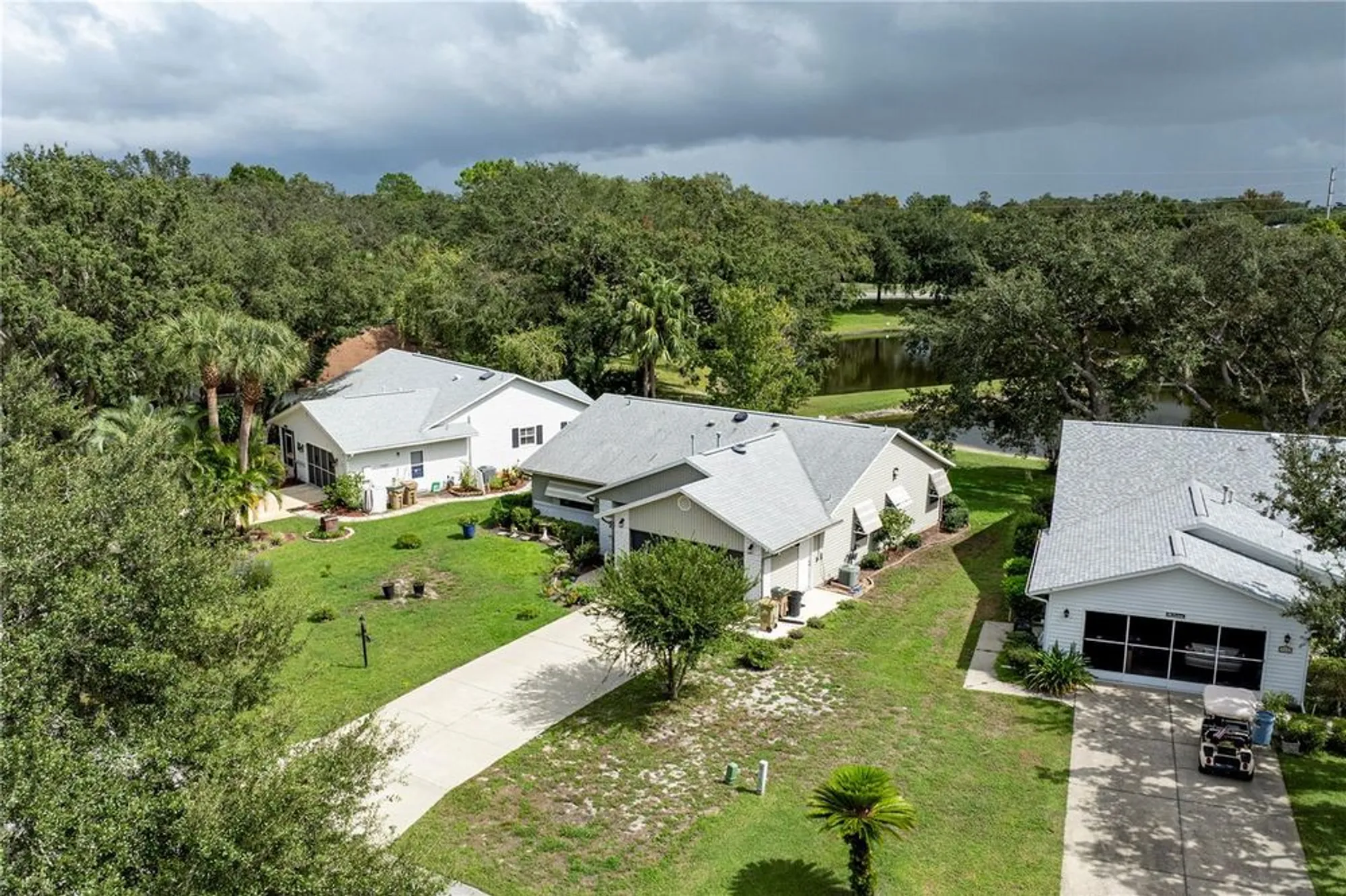 Property Slideshow image 4 of 33 | 803 dundee cir, Leesburg, FL, 34788