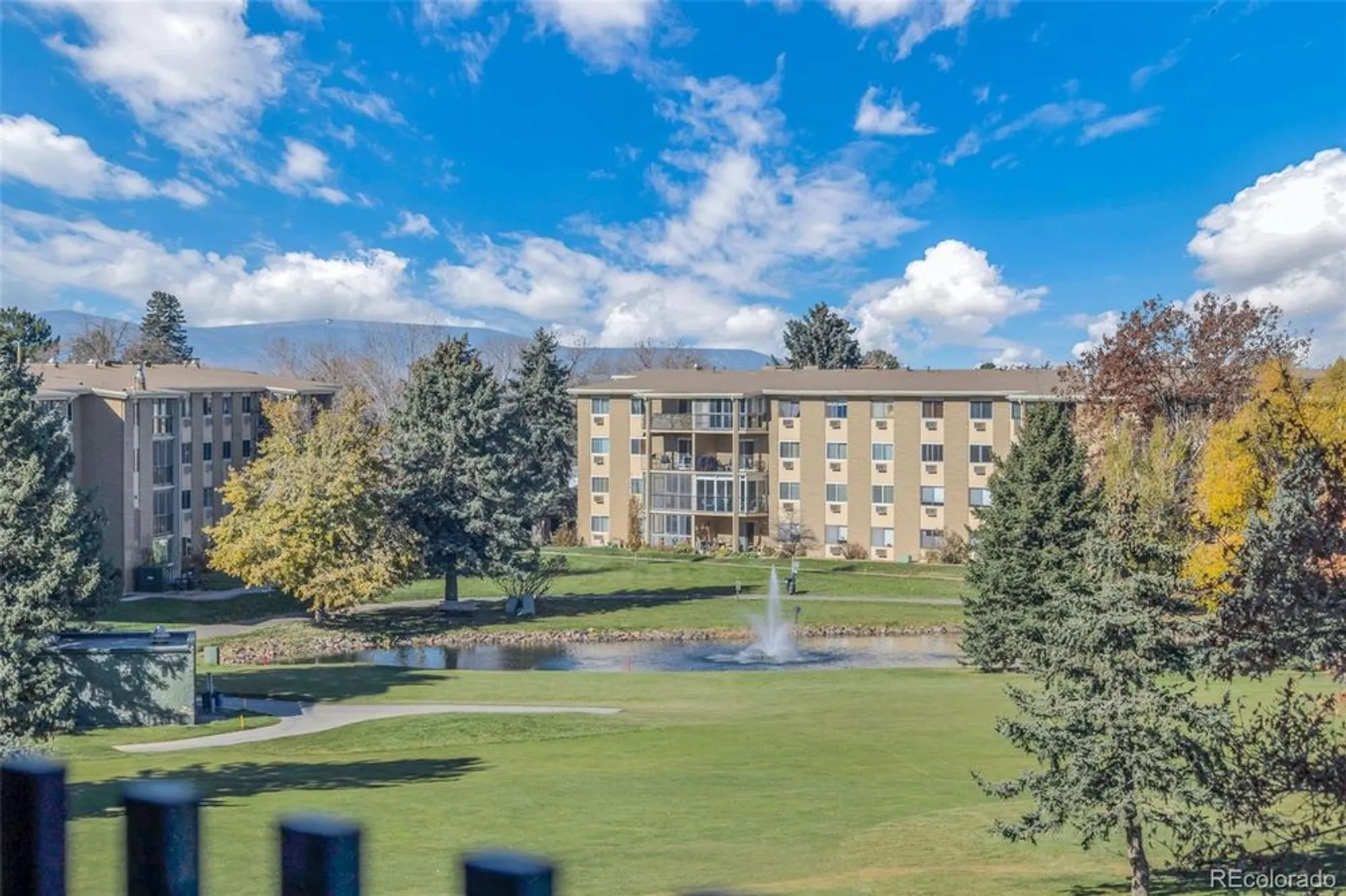 Property Slideshow image 3 of 21 | 13691 e marina dr 301, Aurora, CO, 80014