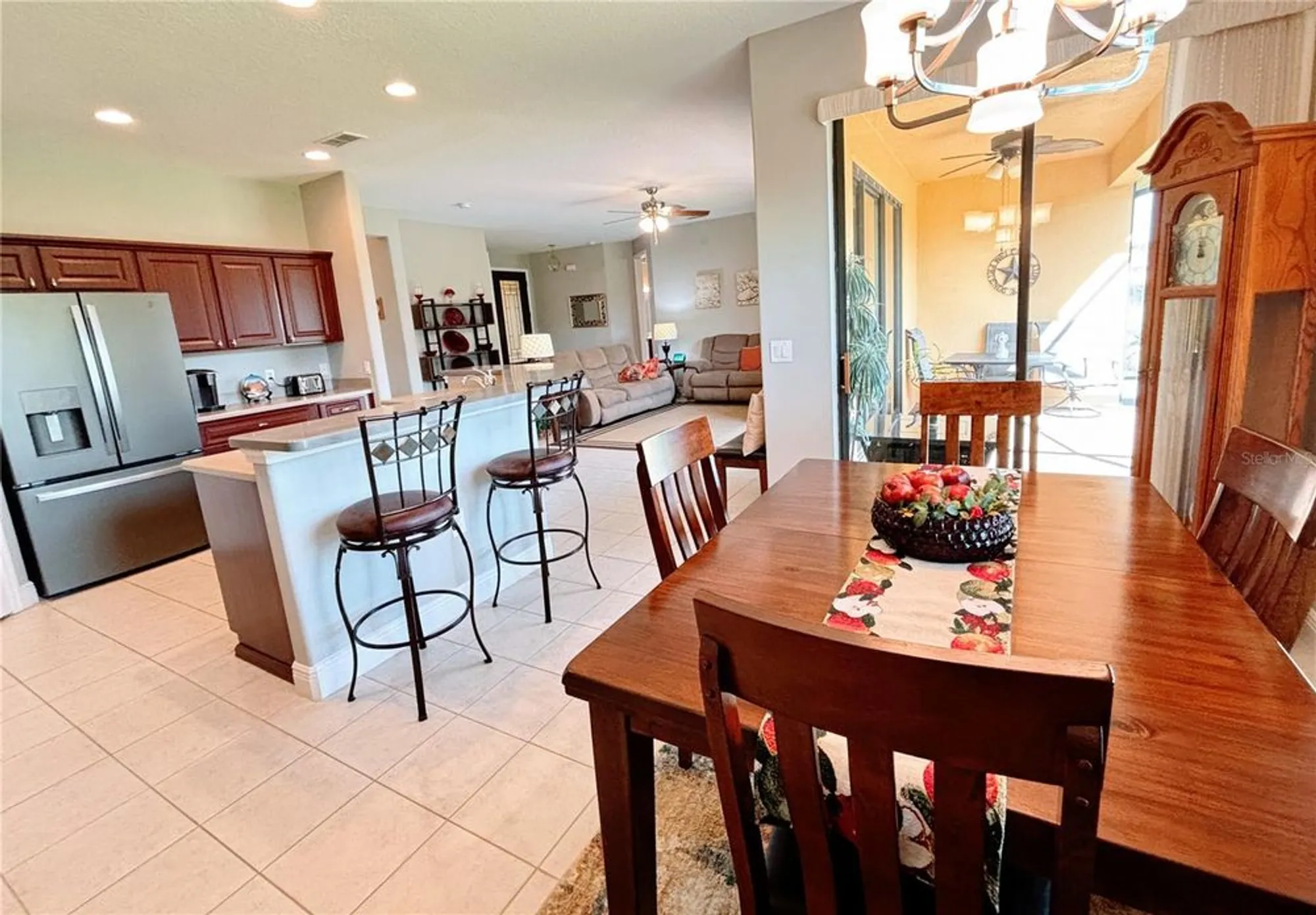 Property Slideshow image 11 of 62 | 134 glendale ct, Poinciana, FL, 34759