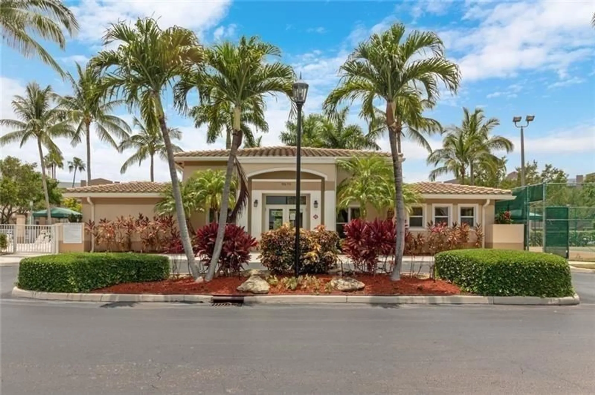 Property Slideshow image 40 of 75 | 9587 weldon cir b311, Tamarac, FL, 33321