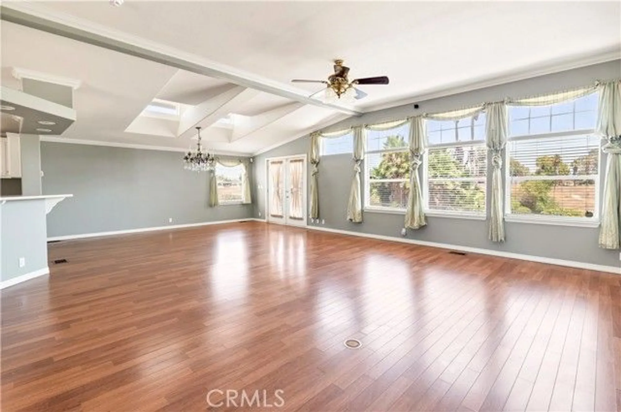 Property Slideshow image 9 of 48 | 2752 peach tree st, Hemet, CA, 92545