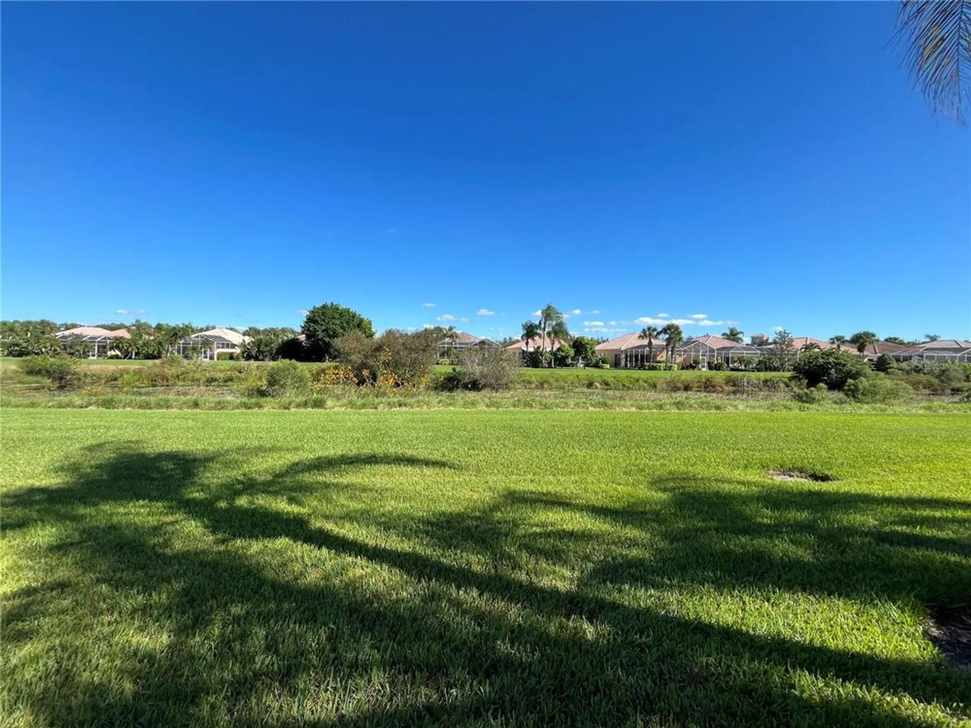 Property Slideshow image 9 of 54 | 1707 burgos dr, Sarasota, FL, 34238