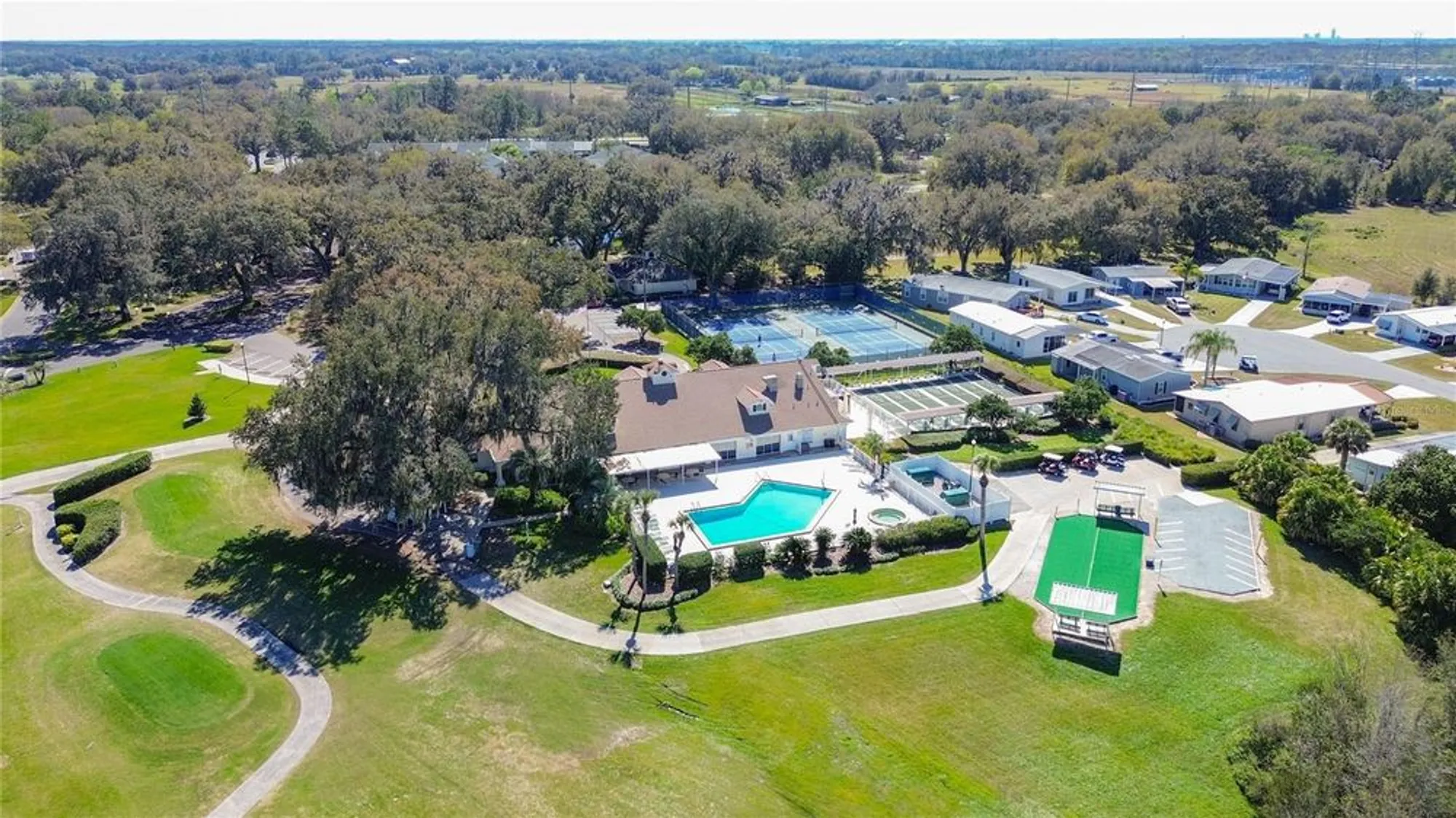 Property Slideshow image 63 of 68 | 32676 oak park dr, Leesburg, FL, 34748