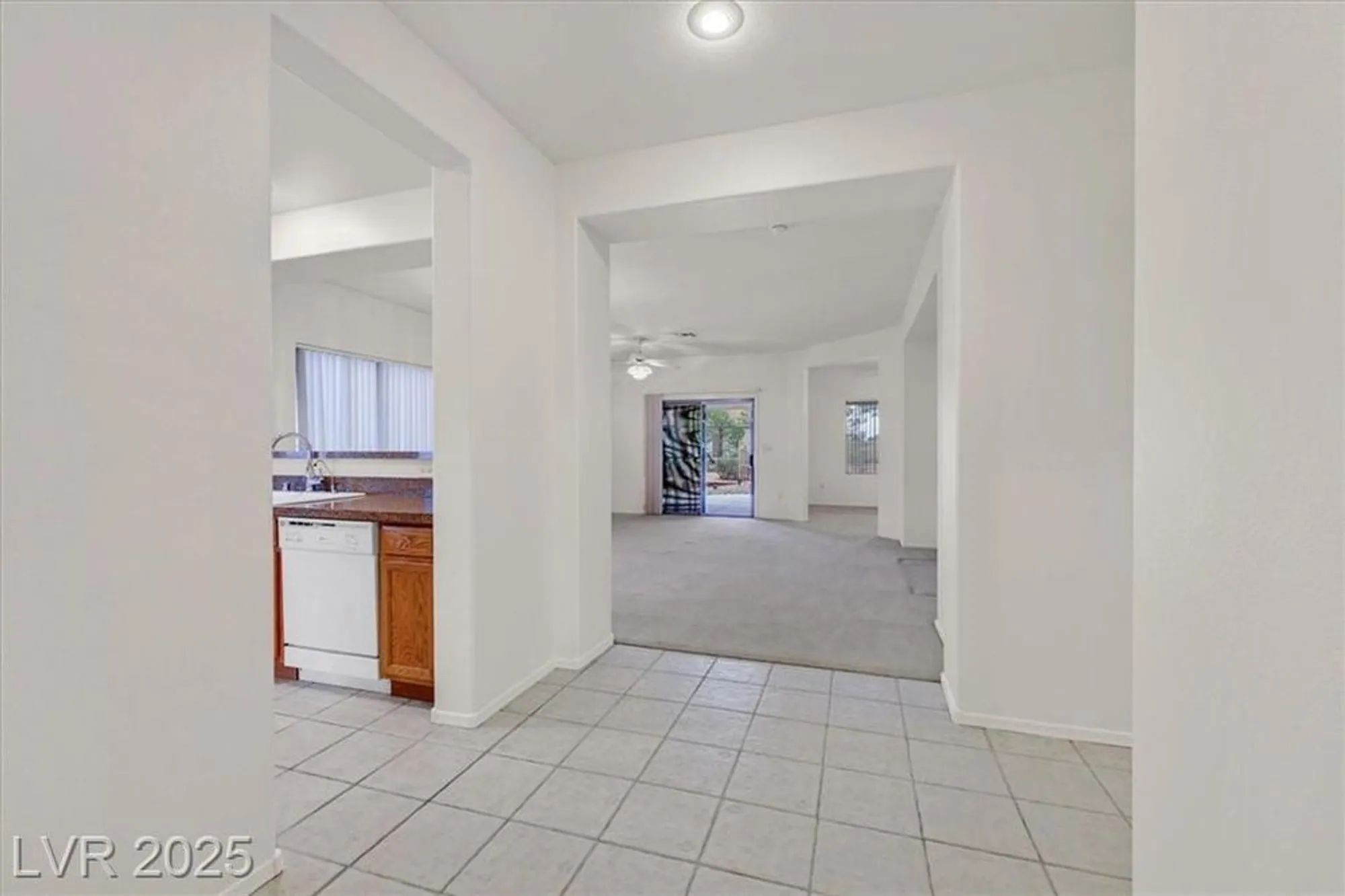 Property Slideshow image 5 of 53 | 580 cypress gardens pl, Henderson, NV, 89012