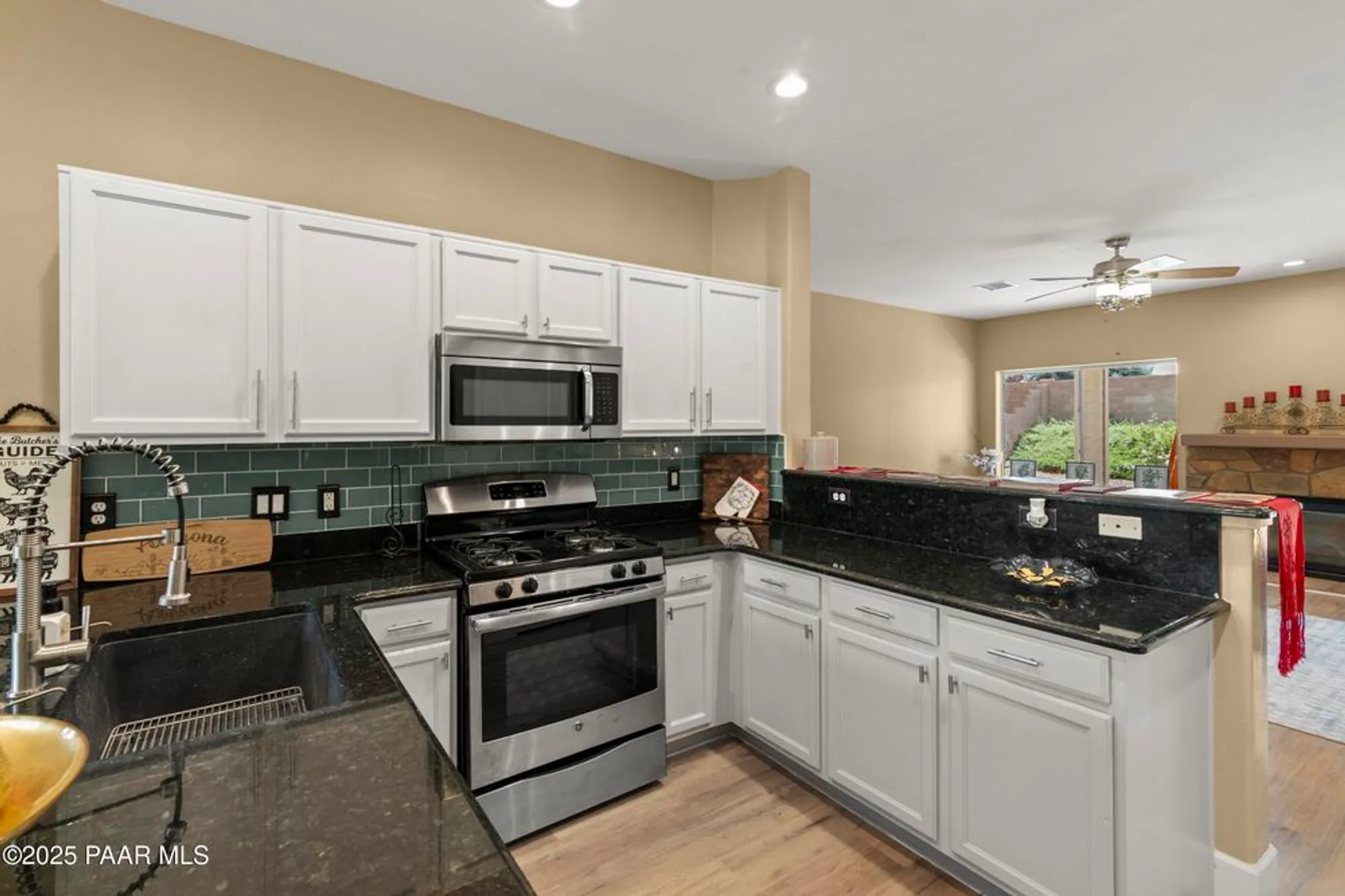 Property Slideshow image 5 of 27 | 7673 e circle wagons way, Prescott Valley, AZ, 86315