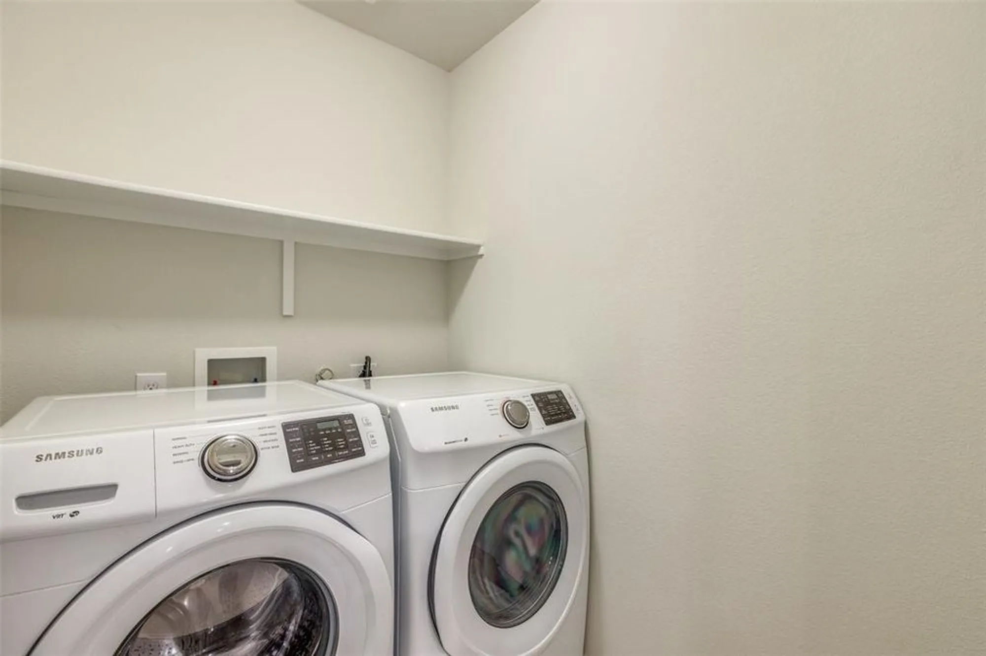 Property Slideshow image 19 of 27 | 7793 gulf walk rd, Frisco, TX, 75036