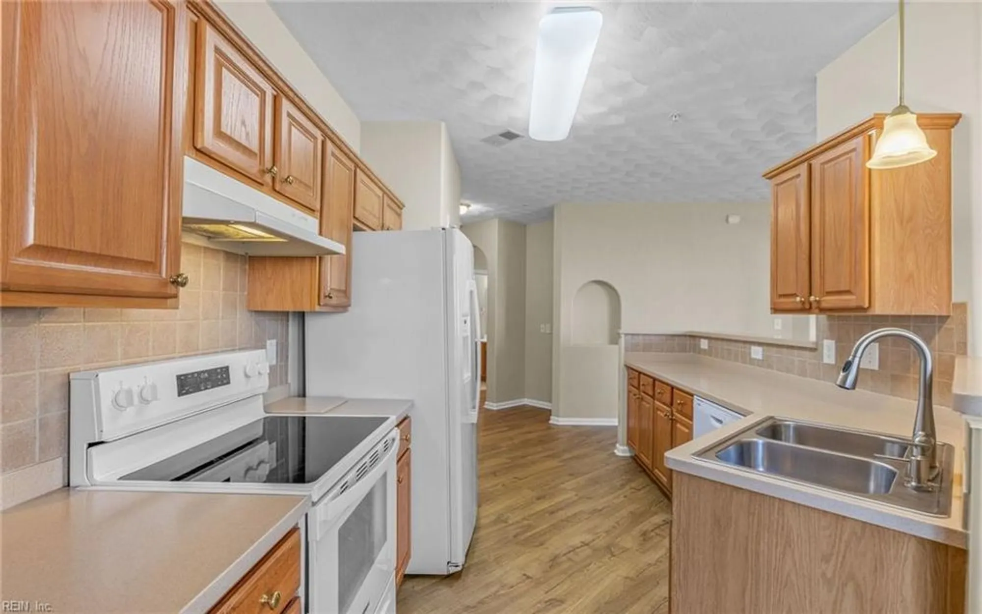 Property Slideshow image 14 of 48 | 2825 loveliness ct, Virginia Beach, VA, 23456