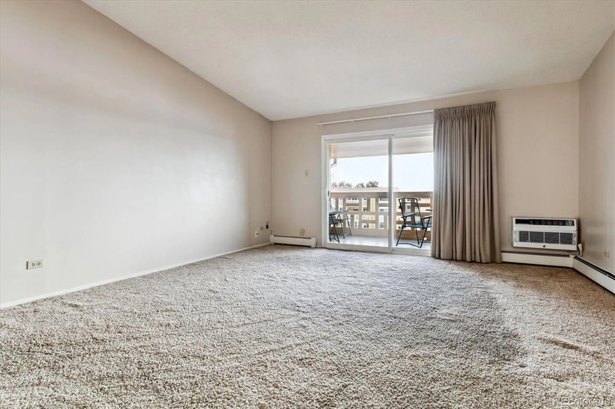 Property Slideshow image 9 of 50 | 665 s alton way 7d, Denver, CO, 80247