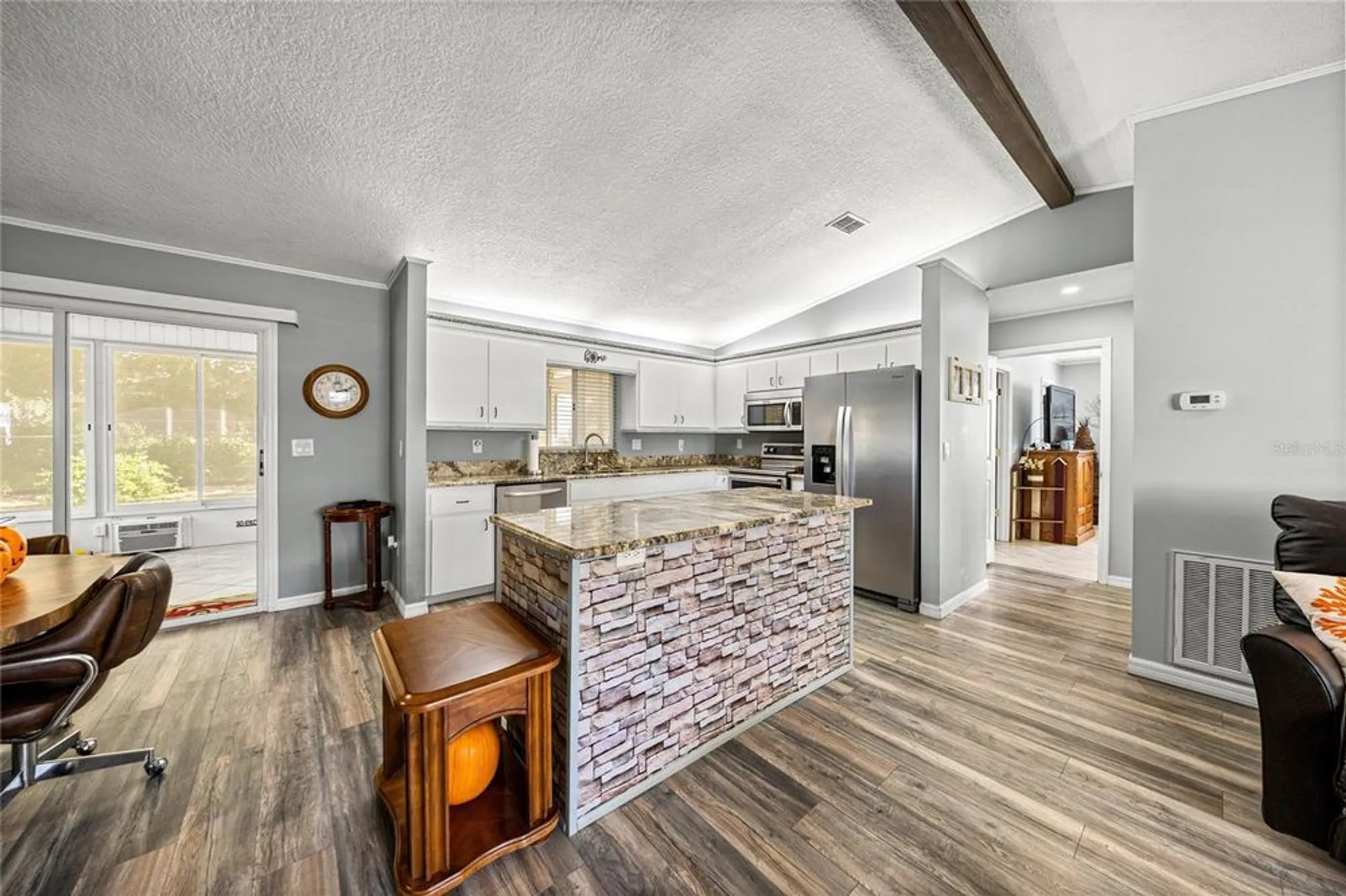 Property Slideshow image 7 of 34 | 17515 se 96th ct, Summerfield, FL, 34491