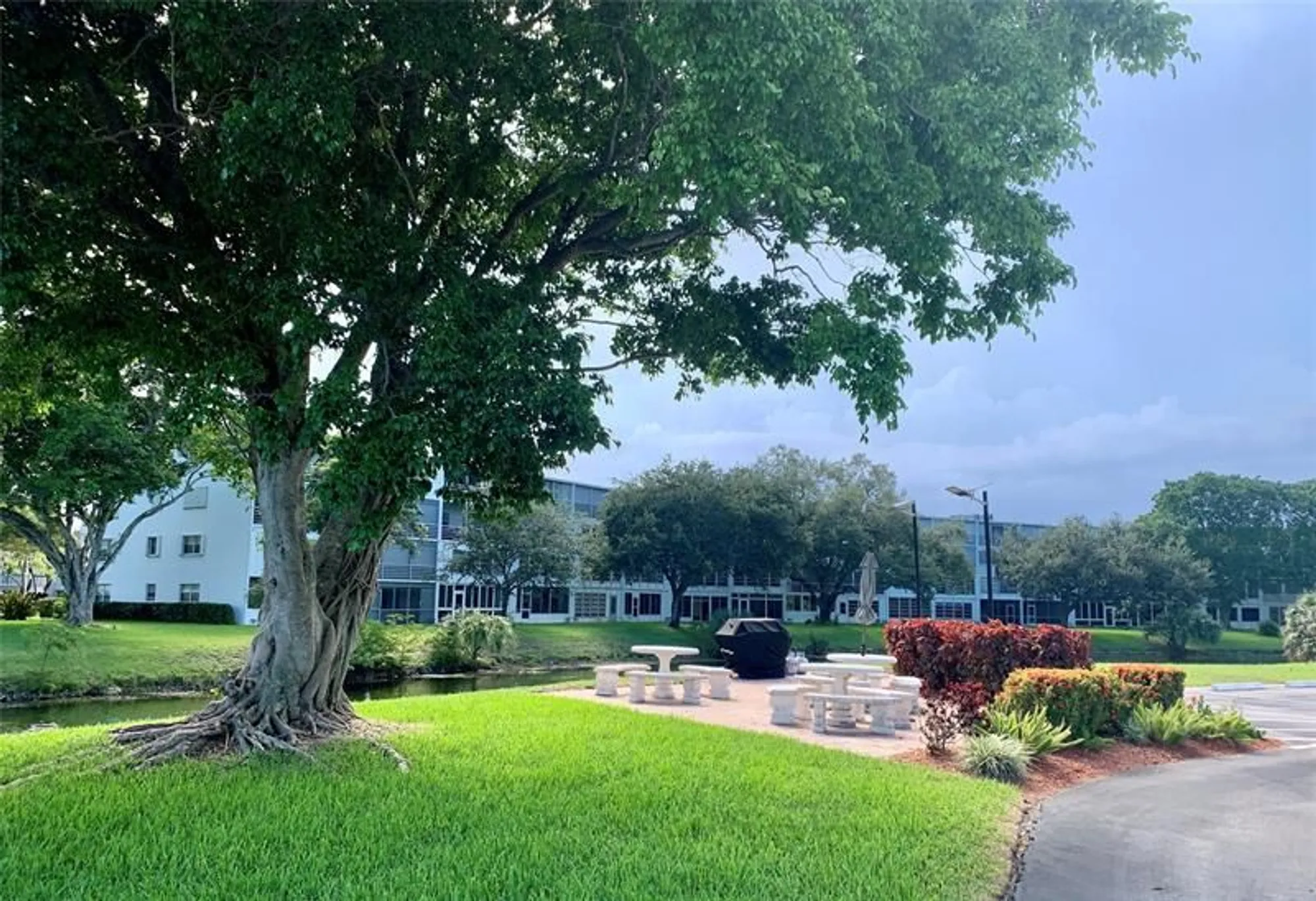 Property Slideshow image 19 of 20 | 3065 oakridge f # 3065, Deerfield Beach, FL, 33442