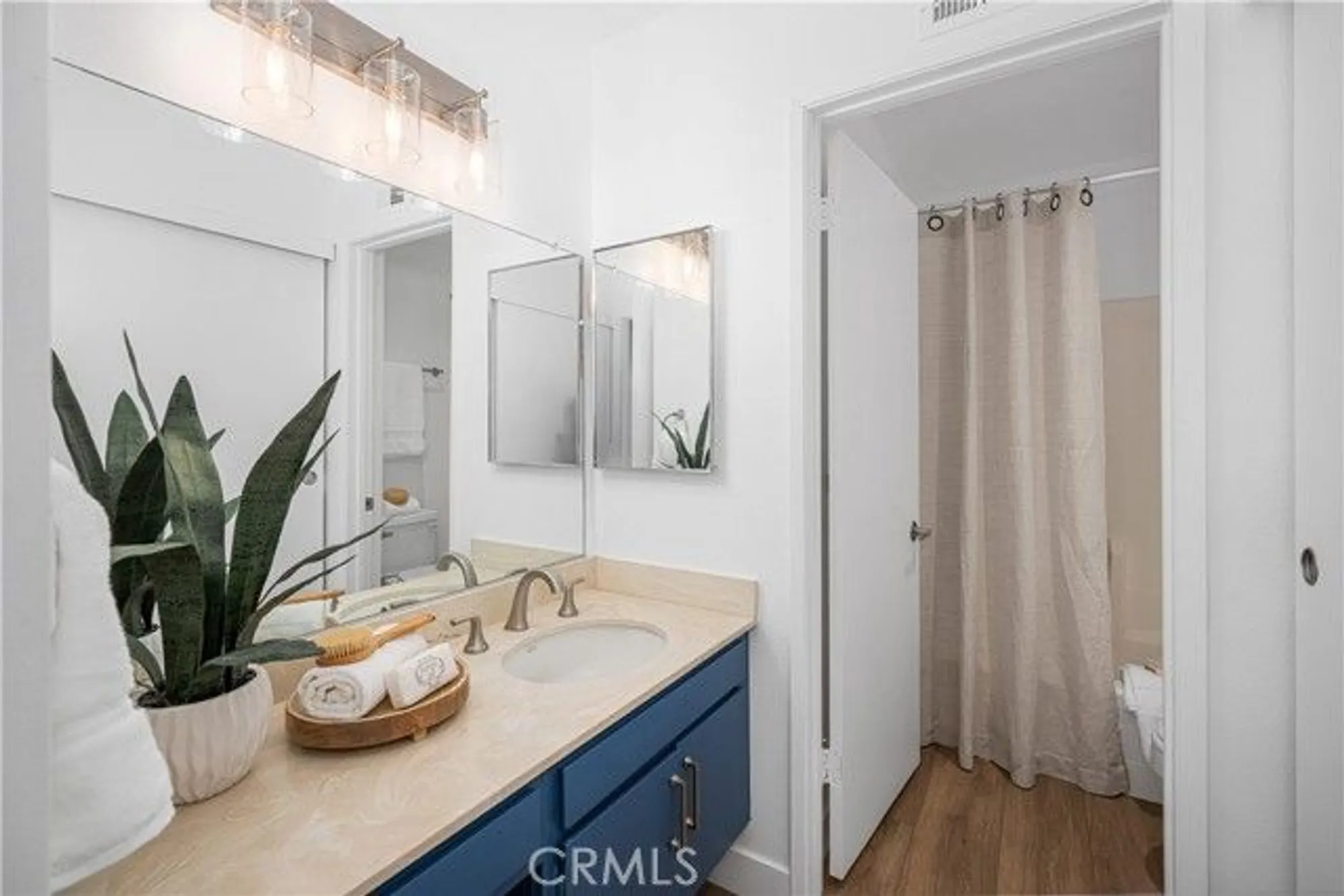 Property Slideshow image 15 of 32 | 8777 tulare dr unit 411h, Huntington Beach, CA, 92646