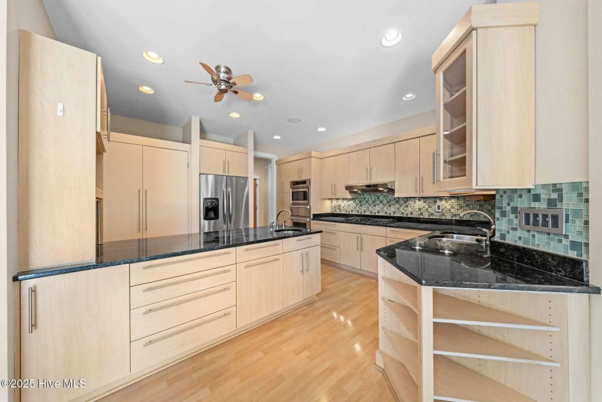 Property Slideshow image 16 of 76 | 2945 moorings way, Southport, NC, 28461