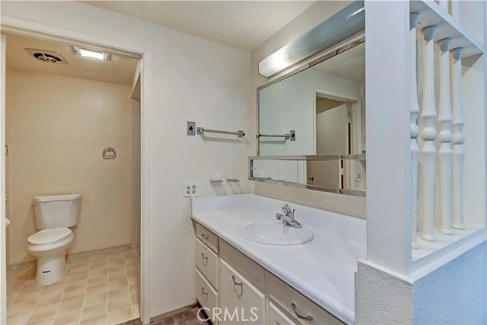 Property Slideshow image 32 of 56 | 2009 via mariposa w d, Laguna Woods, CA, 92637