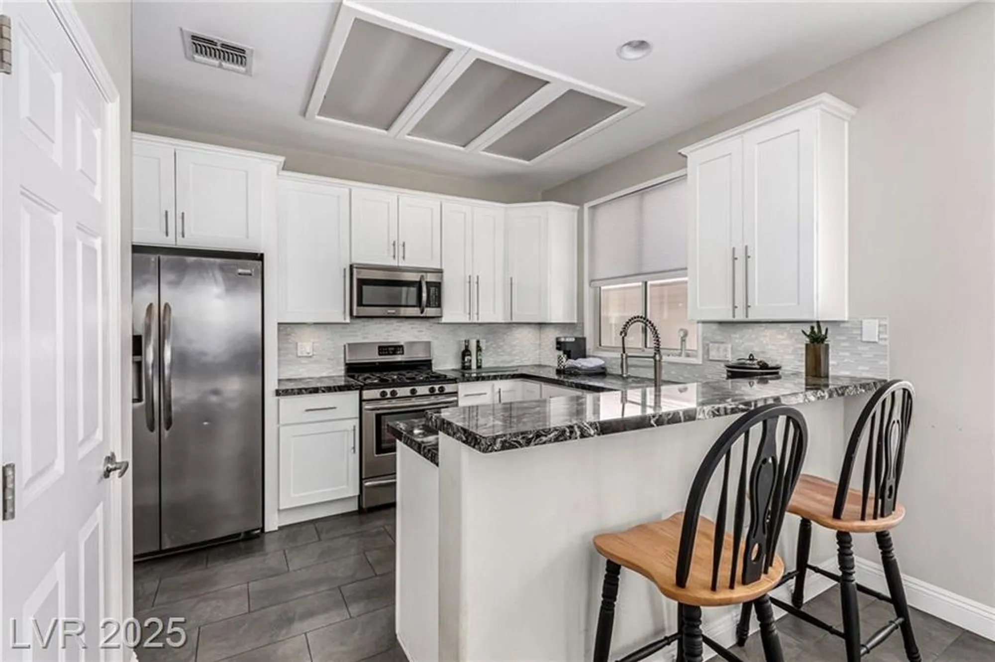 Property Slideshow image 13 of 38 | 2153 high mesa dr, Henderson, NV, 89012