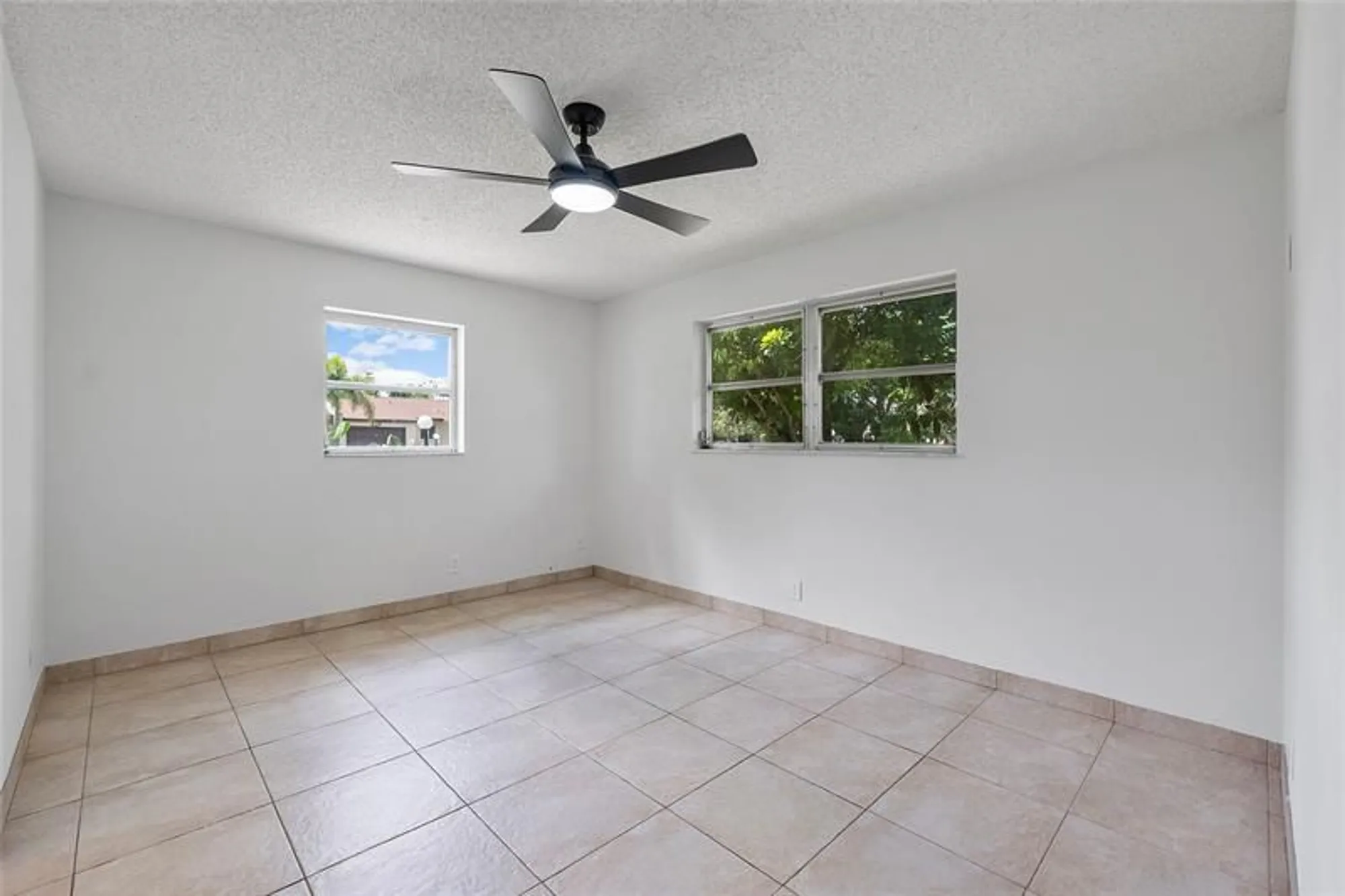 Property Slideshow image 11 of 21 | 7708 margate blvd, Margate, FL, 33063