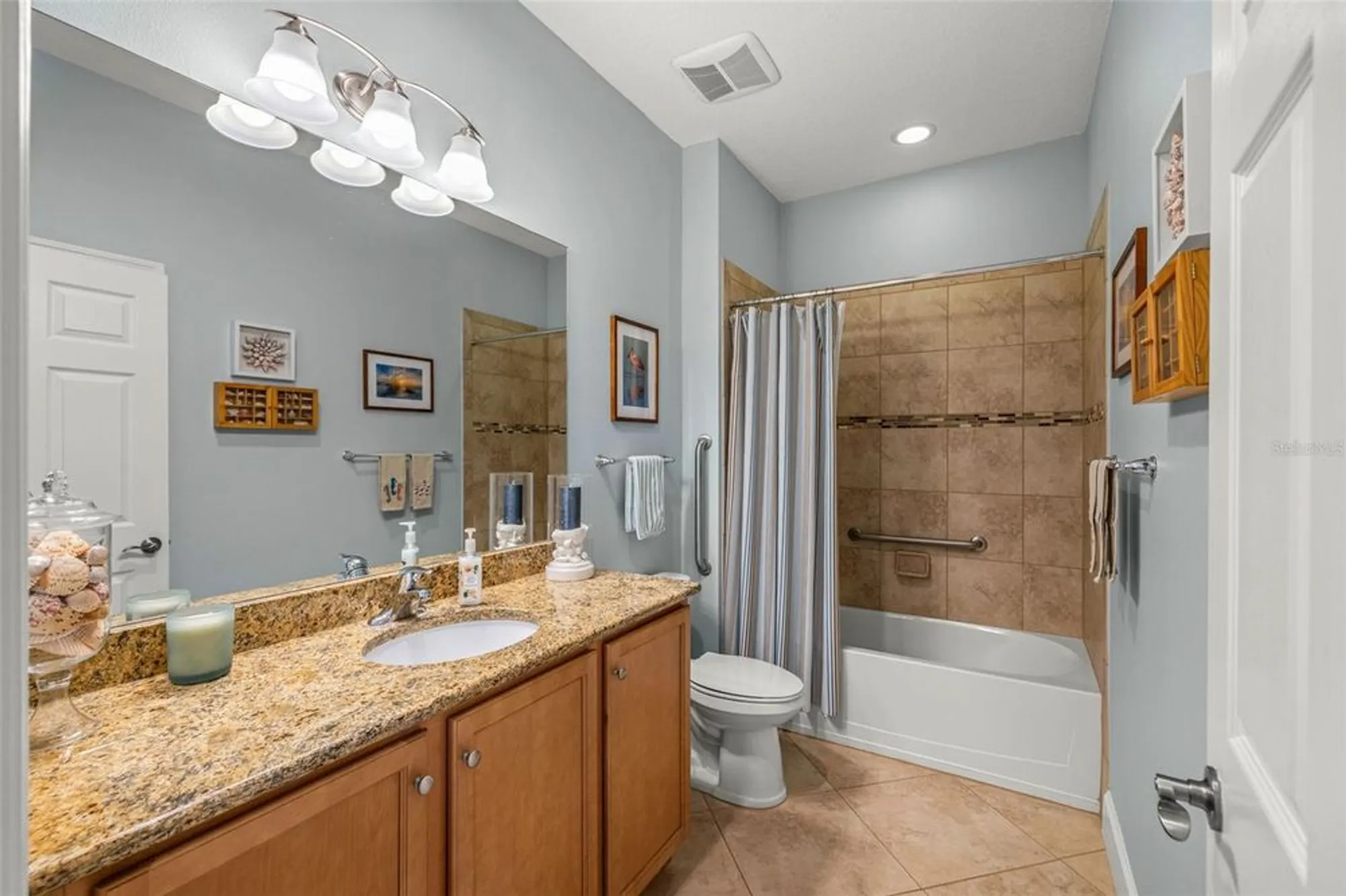 Property Slideshow image 32 of 74 | 2507 sapphire greens ln # 32, Sun City Center, FL, 33573