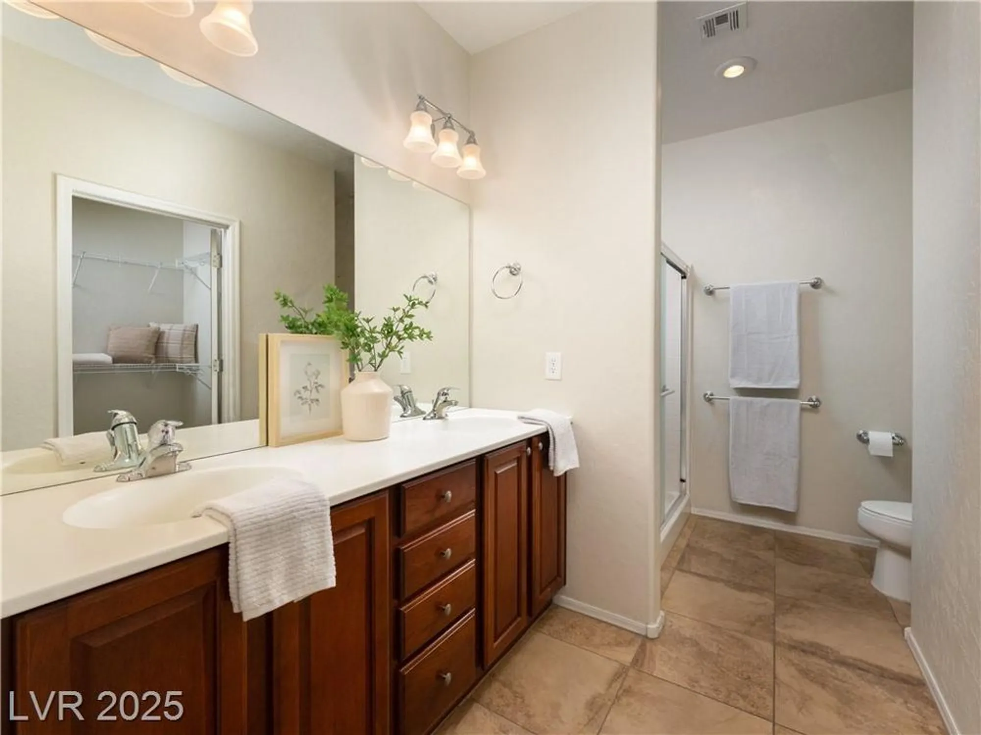 Property Slideshow image 17 of 41 | 2525 great auk ave, North Las Vegas, NV, 89084