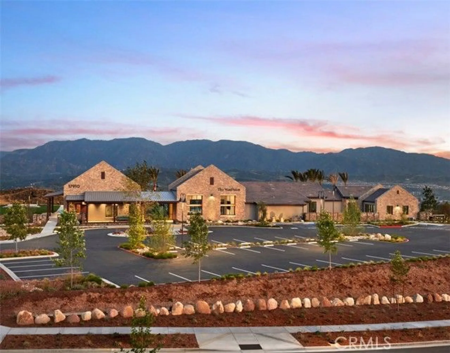 Property Slideshow image 16 of 22 | 28908 verdure ct, Santa Clarita, CA, 91350