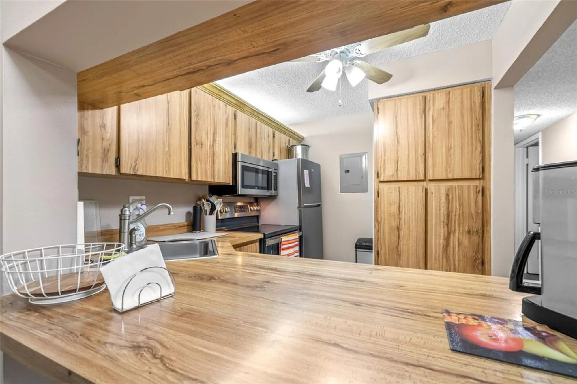 Property Slideshow image 10 of 34 | 1871 pine ridge way w apt h3, Palm Harbor, FL, 34684