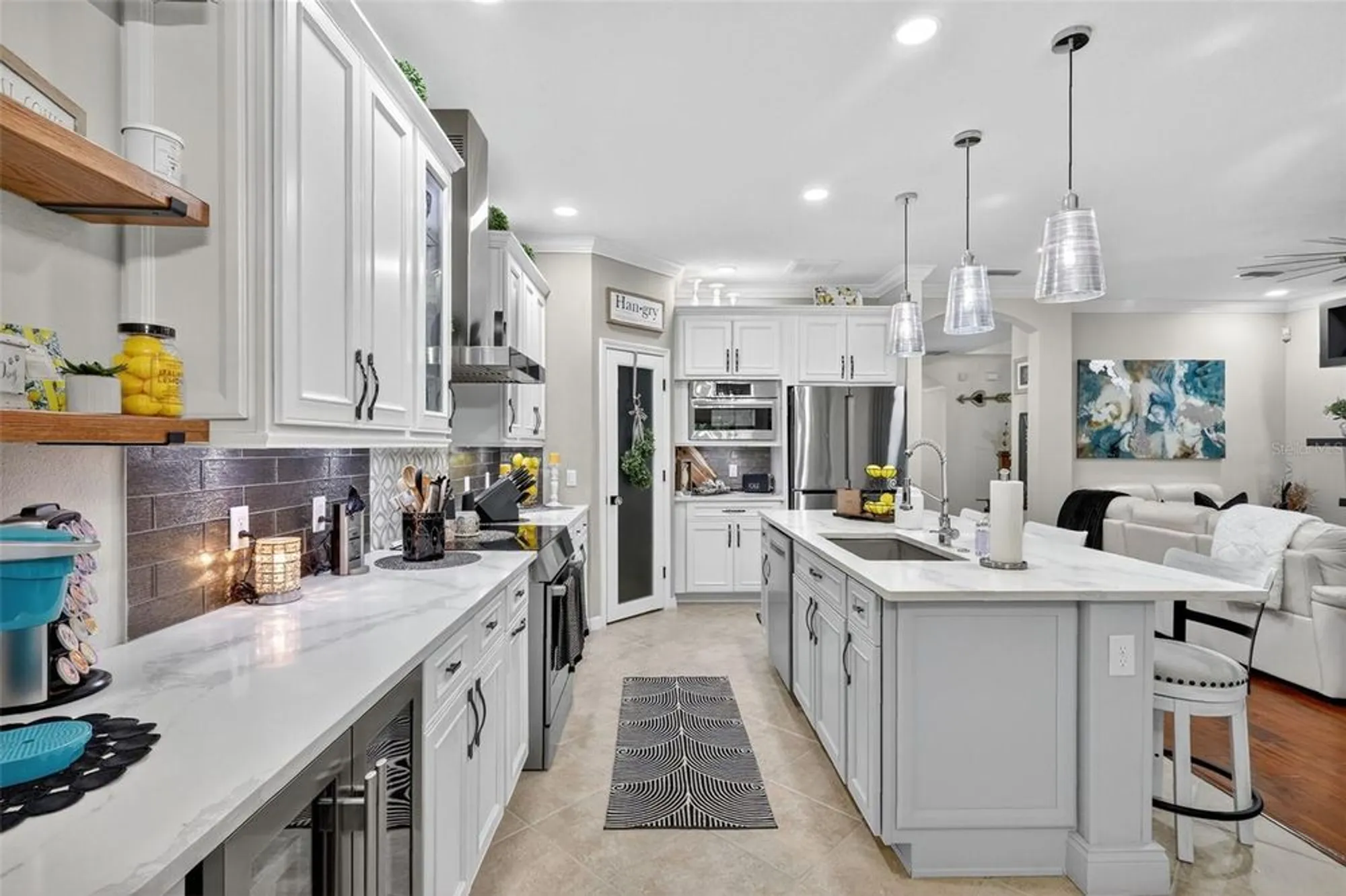 Property Slideshow image 35 of 54 | 145 silver falls dr, Apollo Beach, FL, 33572