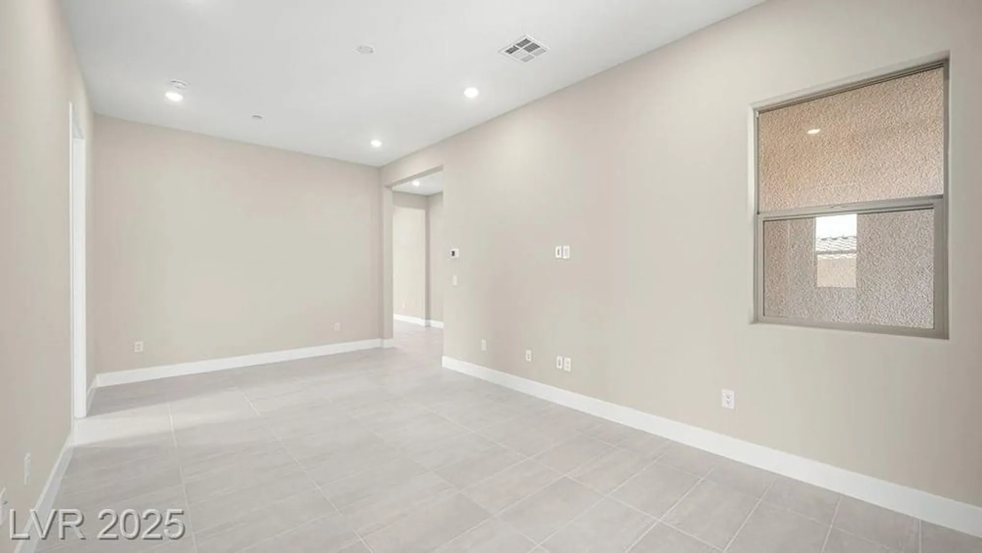 Property Slideshow image 15 of 56 | 235 paraggi bay dr, Henderson, NV, 89011