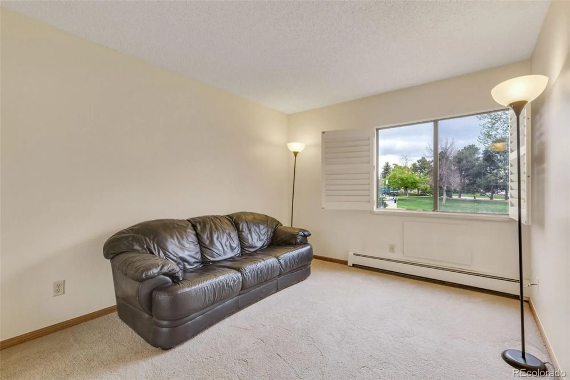 Property Slideshow image 14 of 44 | 13952 e marina dr apt 102, Aurora, CO, 80014