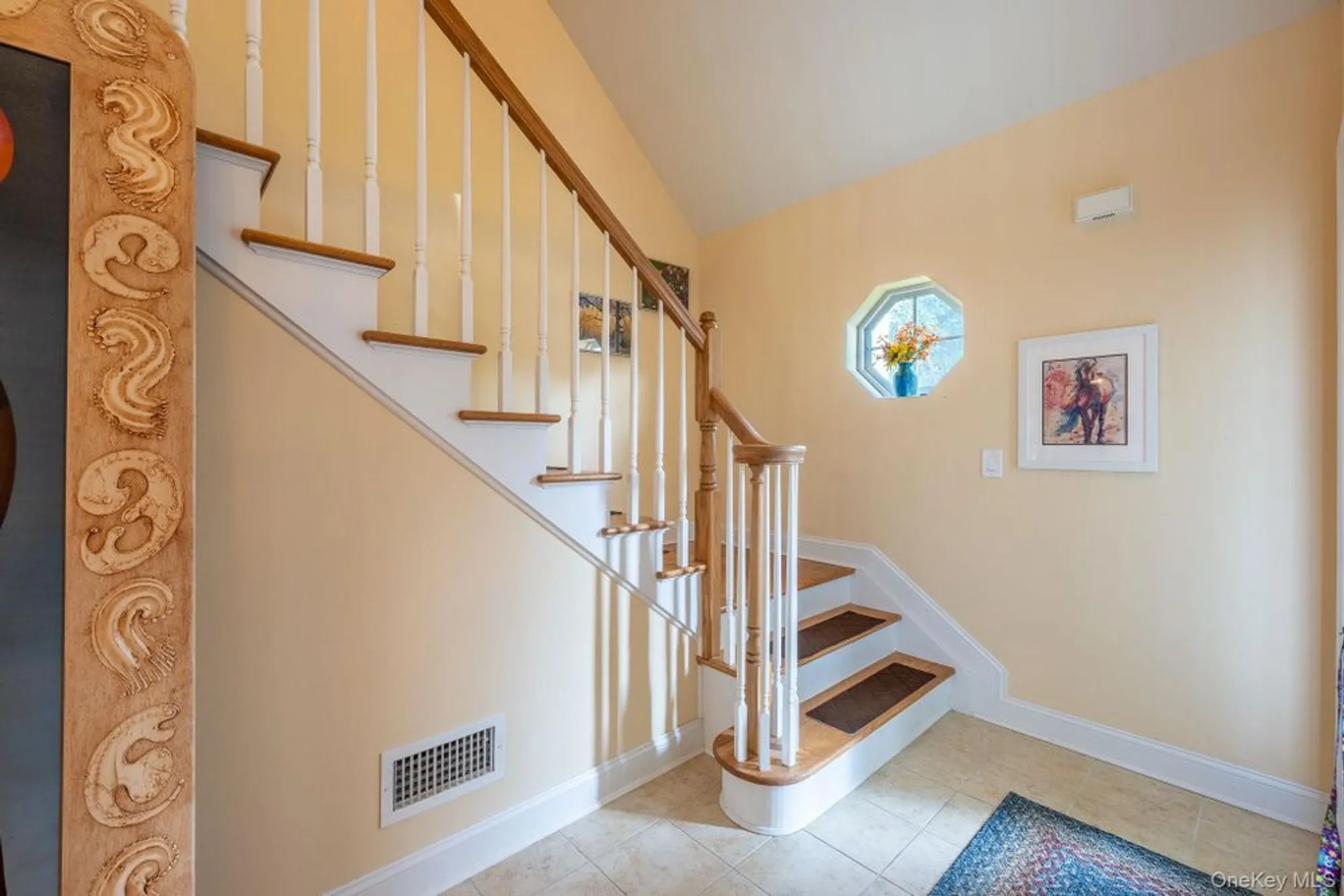 Property Slideshow image 16 of 22 | 18 kennsington ct, Riverhead, NY, 11901