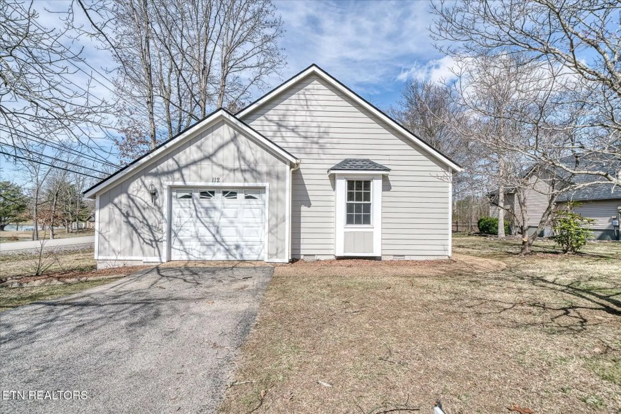 Property Slideshow image 11 of 48 | 112 gilford ter, Crossville, TN, 38558