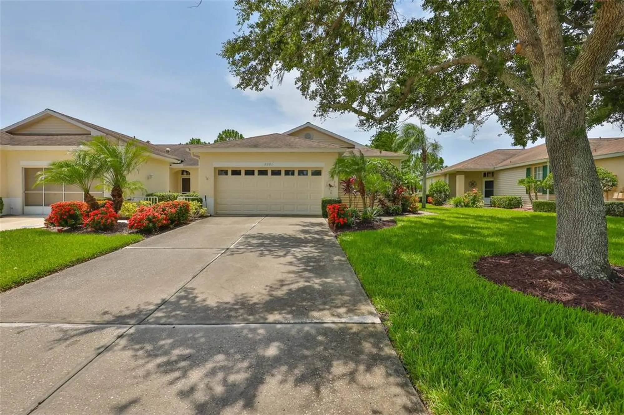 Property Slideshow image 1 of 52 | 2201 nantucket dr 46, Sun City Center, FL, 33573