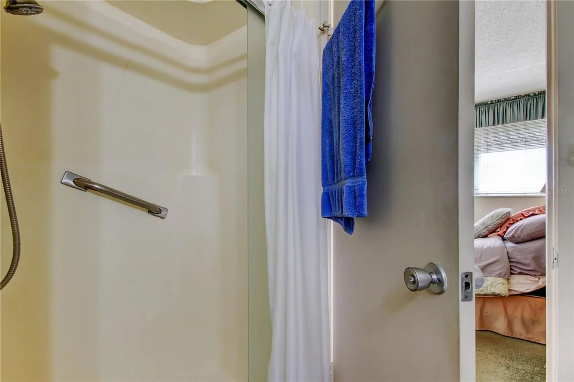 Property Slideshow image 39 of 45 | 7425 bay island dr 203, South Pasadena, FL, 33707