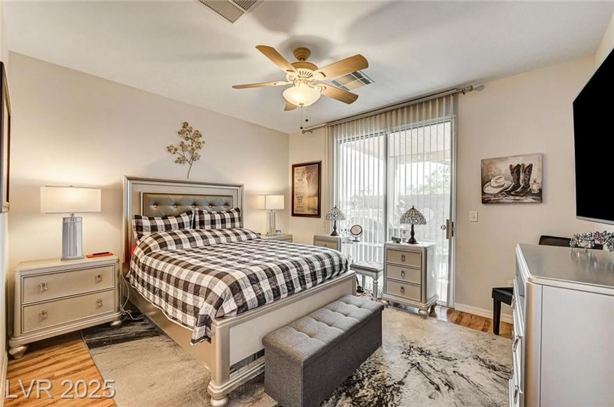 Property Slideshow image 24 of 41 | 10393 abisso dr, Las Vegas, NV, 89135