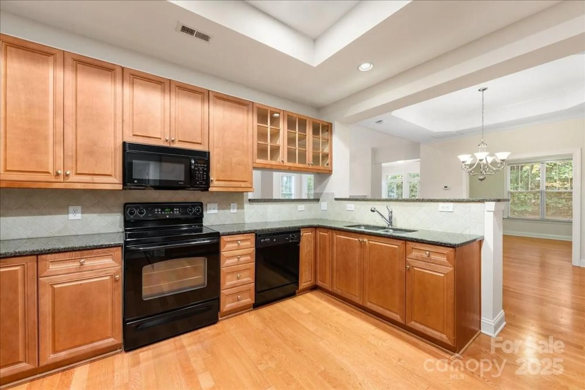 Property Slideshow image 19 of 48 | 1924 mezzo ct, Matthews, NC, 28105