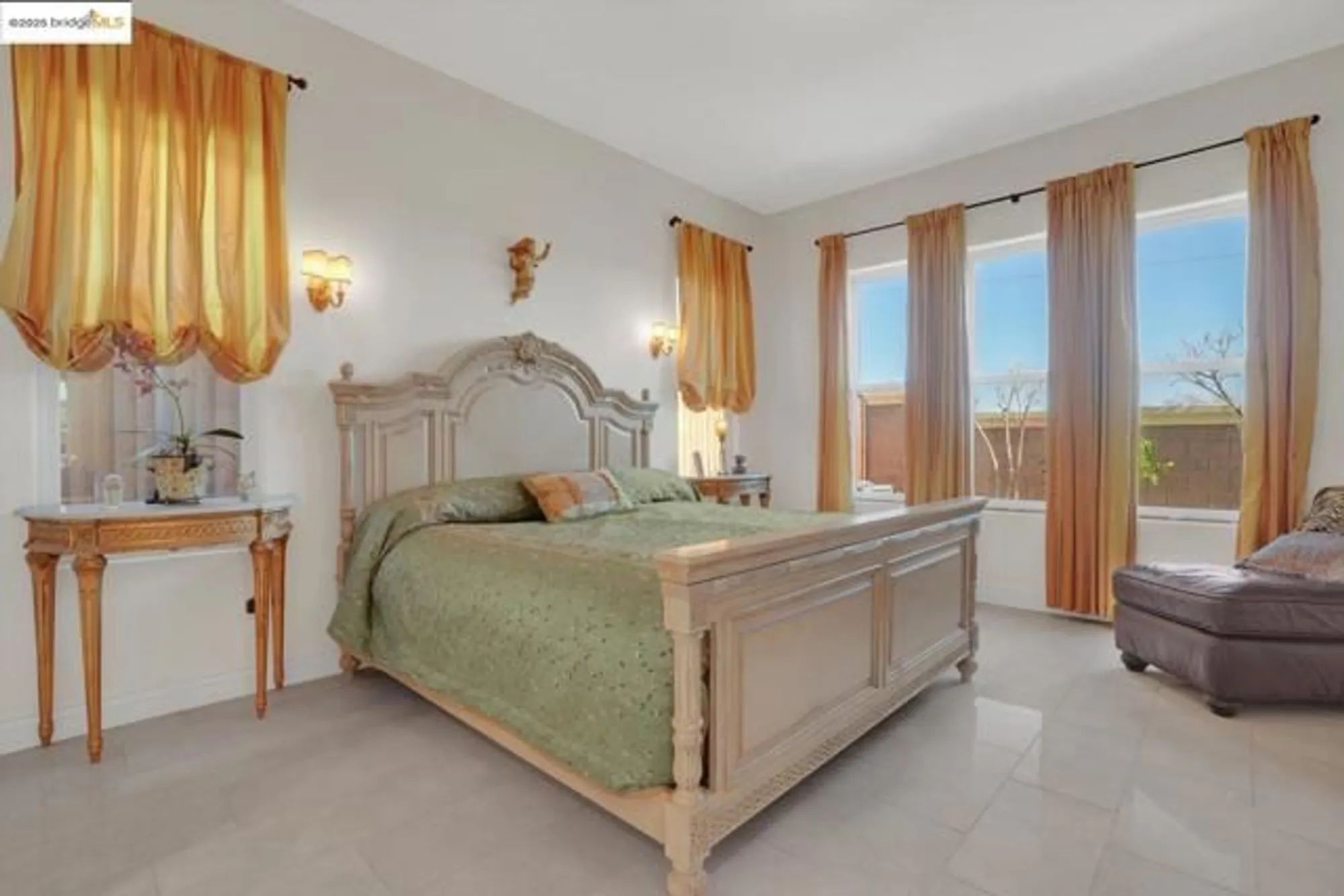 Property Slideshow image 23 of 57 | 1577 chianti ln, Brentwood, CA, 94513