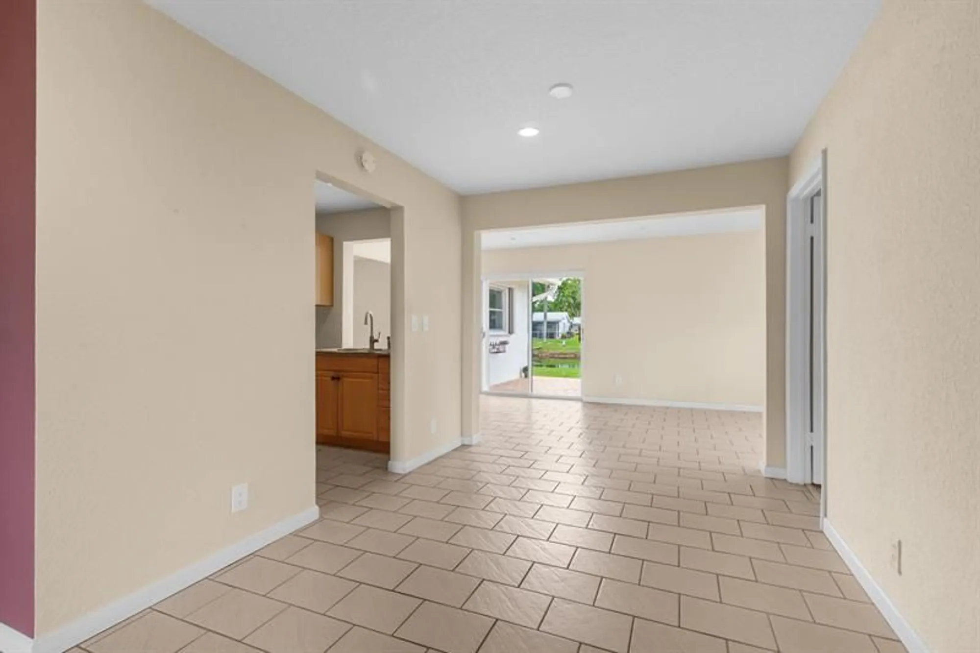 Property Slideshow image 9 of 51 | 8826 nw 13th st, Plantation, FL, 33322