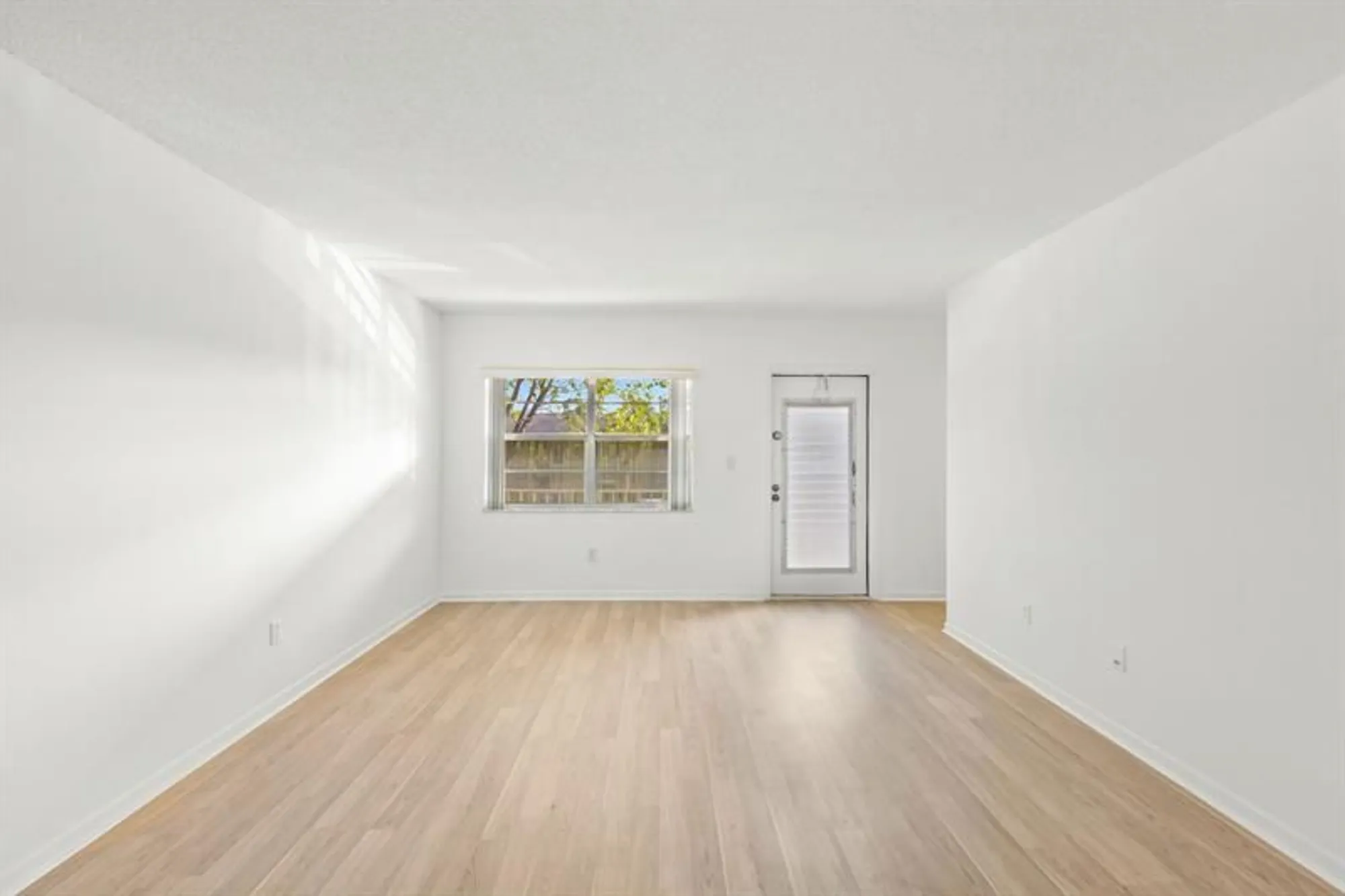 Property Slideshow image 32 of 32 | 7360 nw 1st st apt 205, Margate, FL, 33063