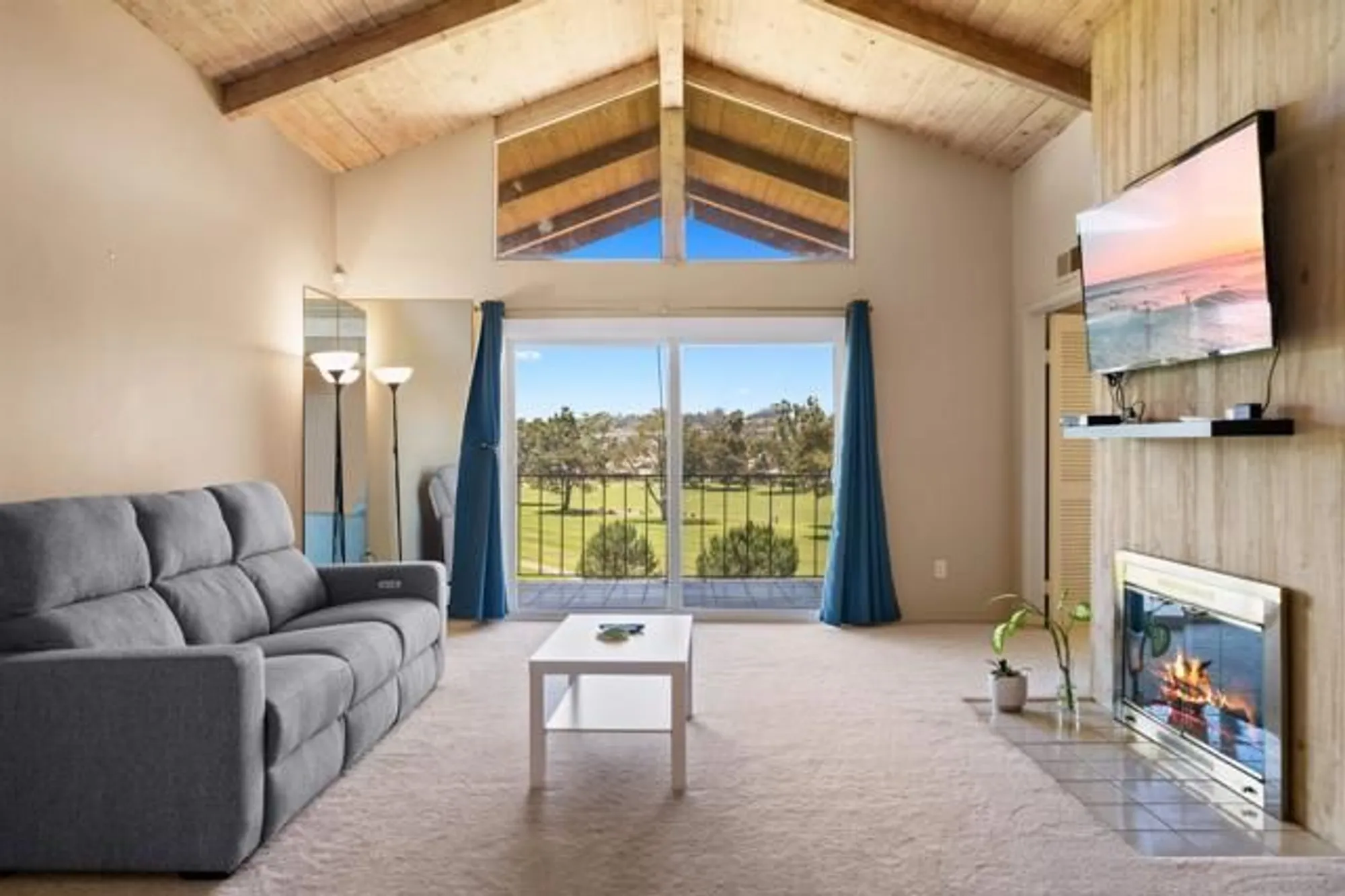 Property Slideshow image 10 of 50 | 1940 fairway circle dr, San Marcos, CA, 92078