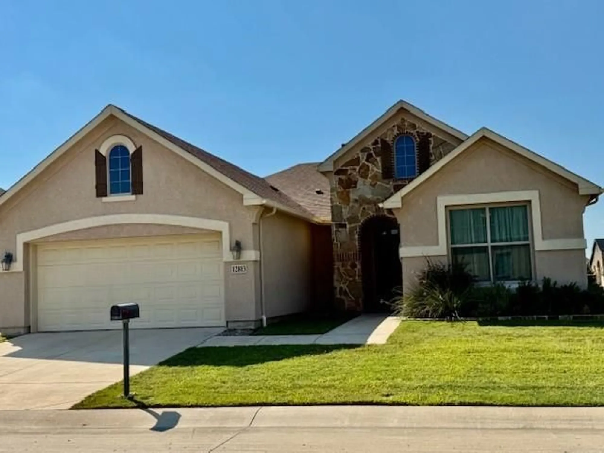 Property Slideshow image 1 of 36 | 12813 pumice ln, Denton, TX, 76207