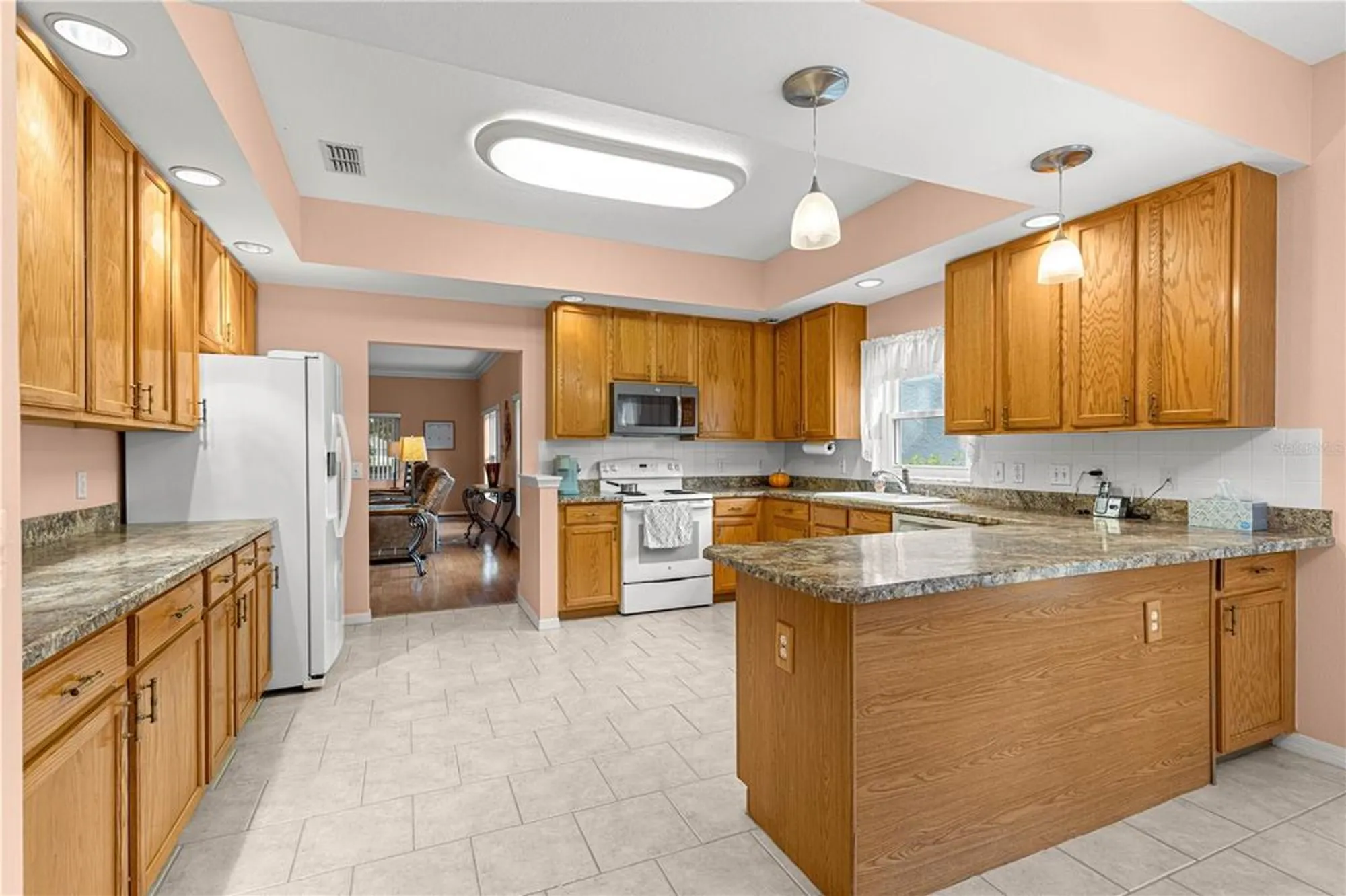 Property Slideshow image 33 of 50 | 9200 sw 93rd cir, Ocala, FL, 34481