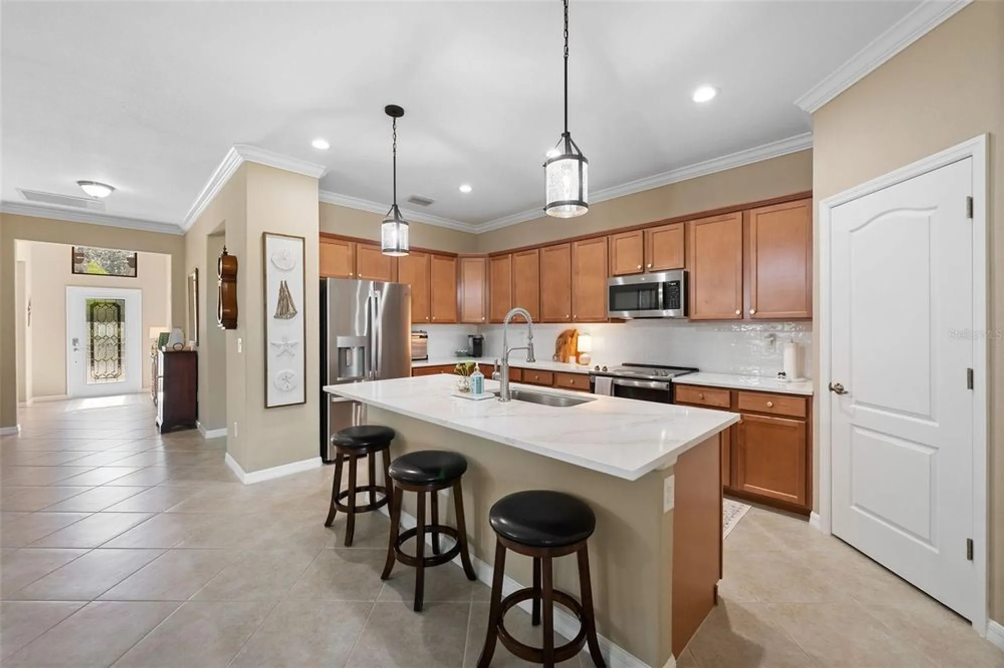 Property Slideshow image 9 of 54 | 7027 quiet creek dr, Bradenton, FL, 34212