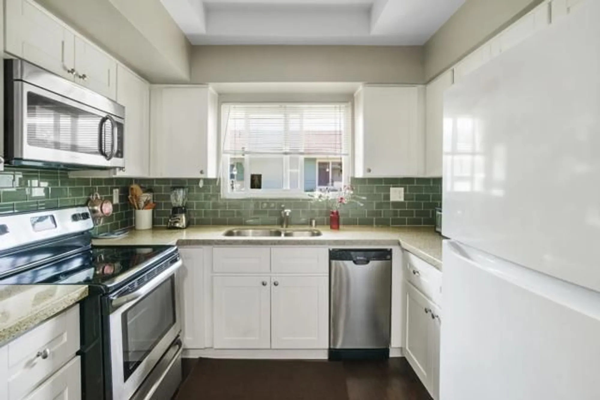 Property Slideshow image 8 of 26 | 3685 vista campana n unit 16, Oceanside, CA, 92057