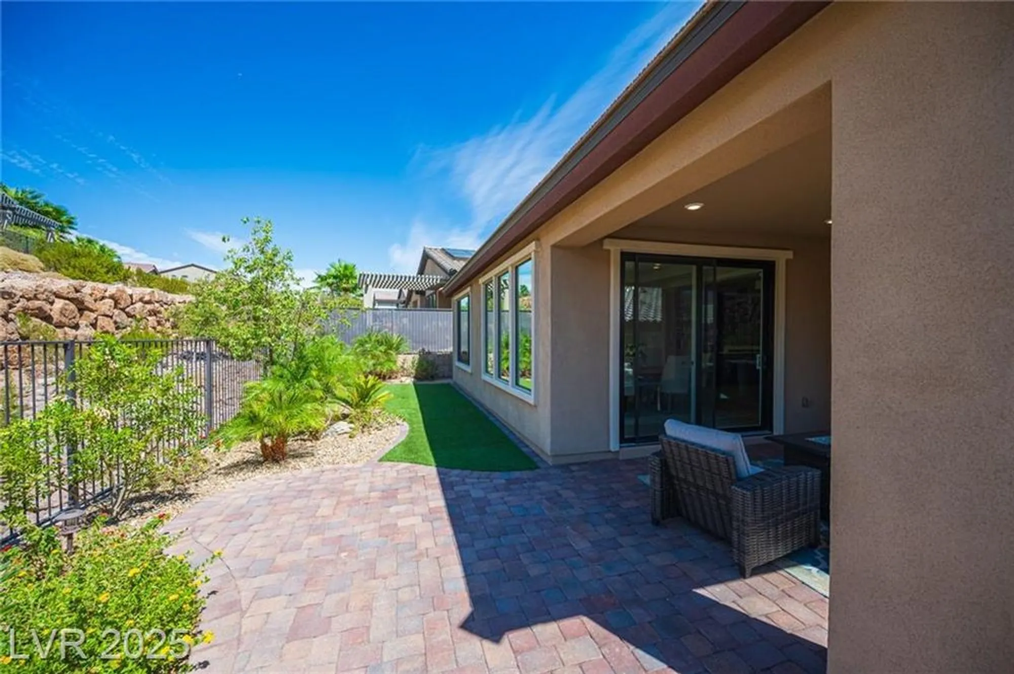 Property Slideshow image 28 of 55 | 35 cliffwater st, Henderson, NV, 89011