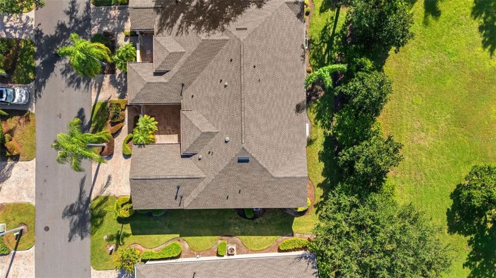 Property Slideshow image 43 of 64 | 2404 kensington greens dr, Sun City Center, FL, 33573