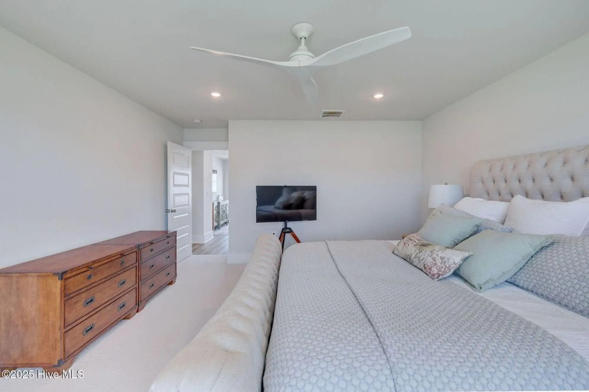 Property Slideshow image 31 of 109 | 1368 trisail ter, Wilmington, NC, 28412