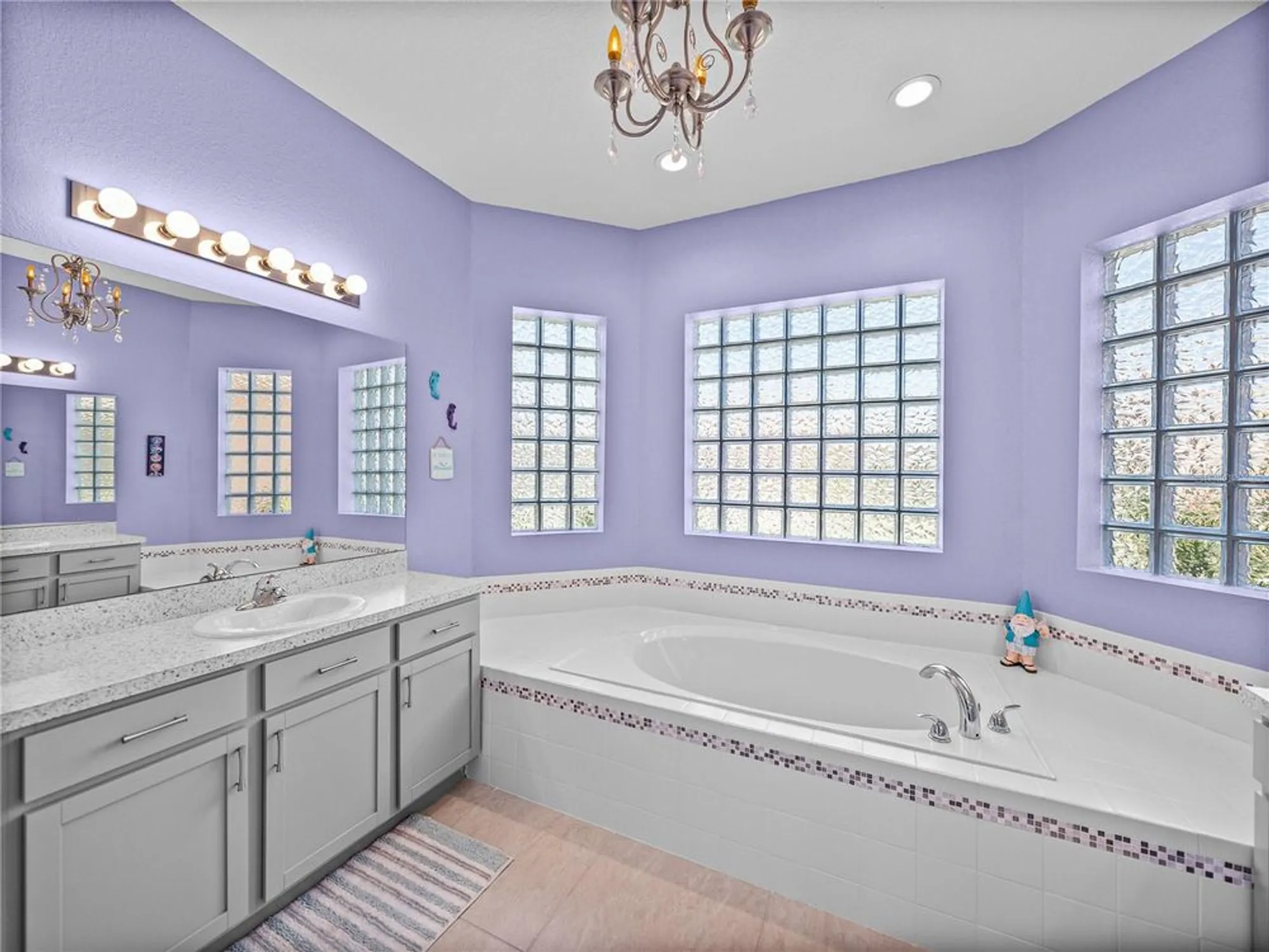 Property Slideshow image 32 of 90 | 1124 sawgrass dr, Winter Haven, FL, 33884