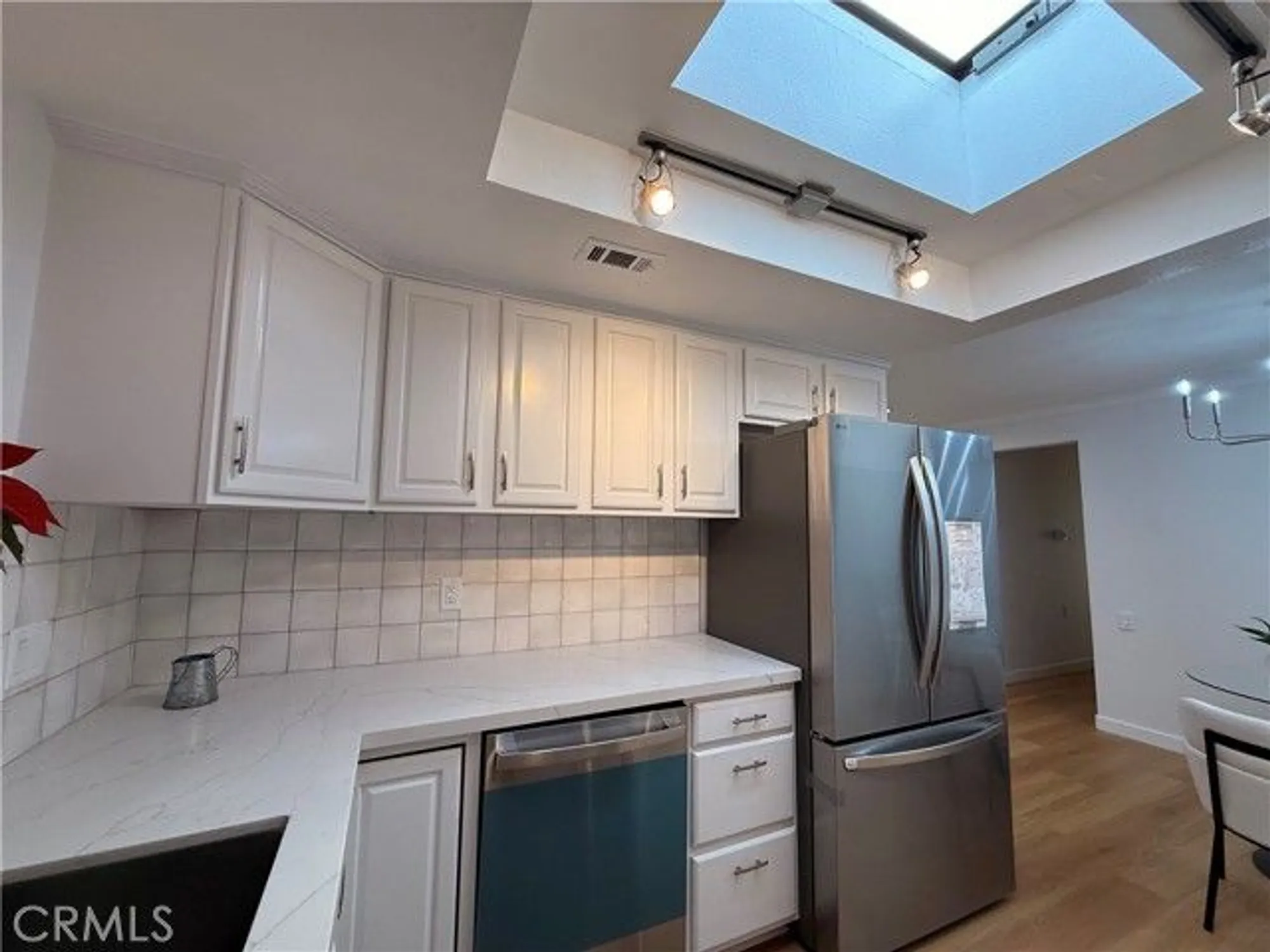 Property Slideshow image 15 of 39 | 1921 saint john rd apt 35c, Seal Beach, CA, 90740