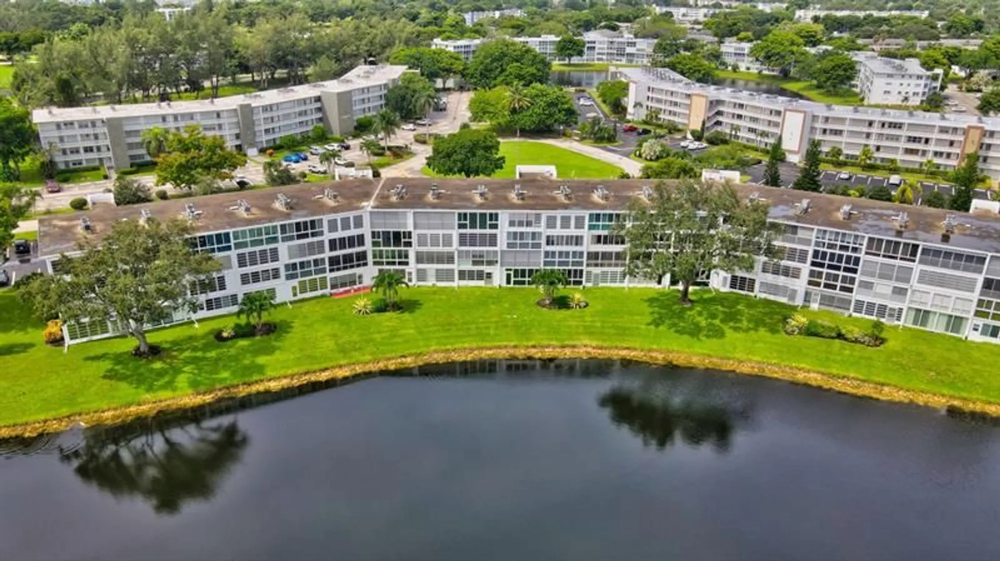 Property Slideshow image 12 of 43 | 3107 cambridge e unit e, Deerfield Beach, FL, 33442
