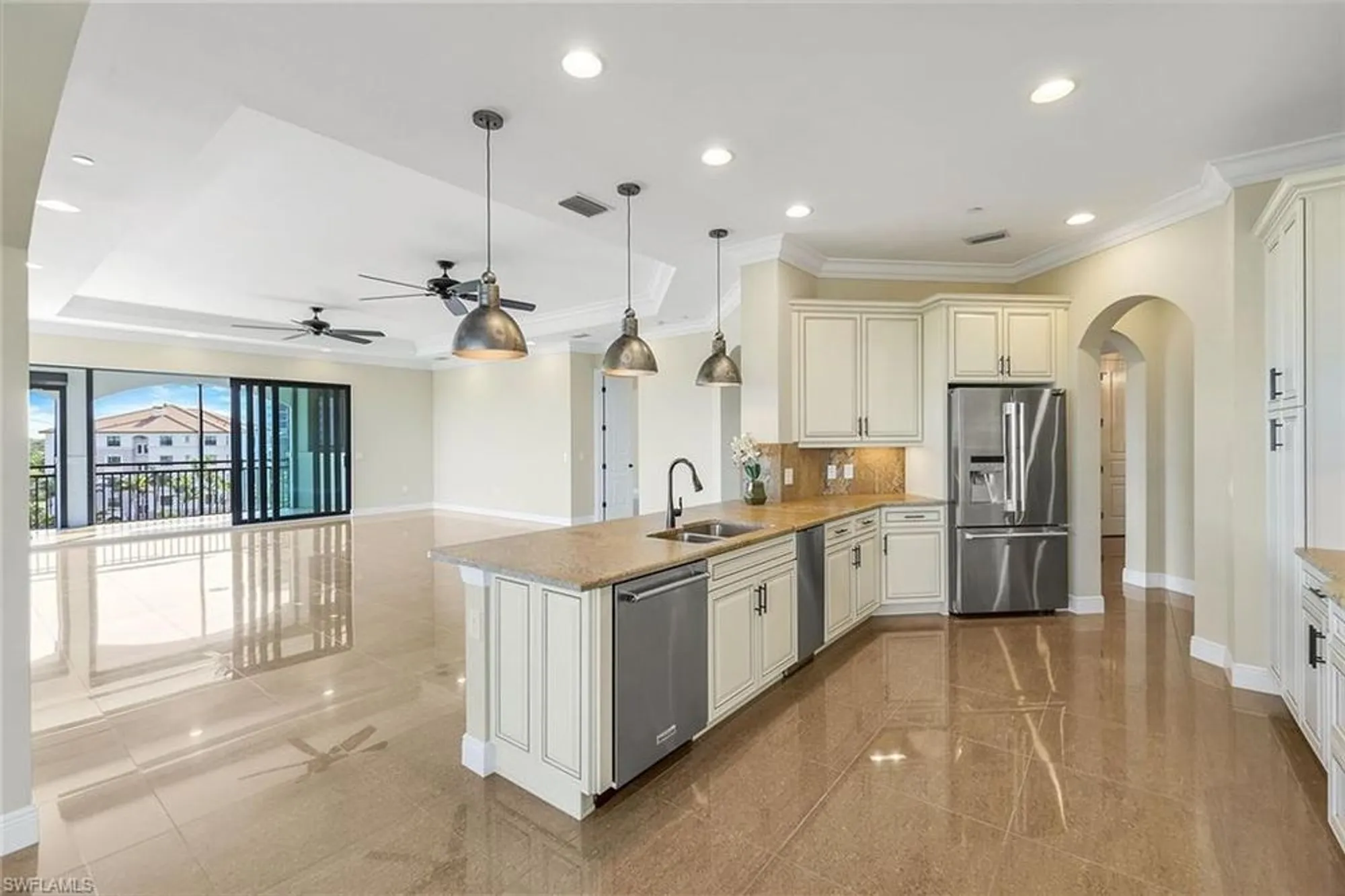 Property Slideshow image 15 of 49 | 4780 via del corso ln 402, Bonita Springs, FL, 34134